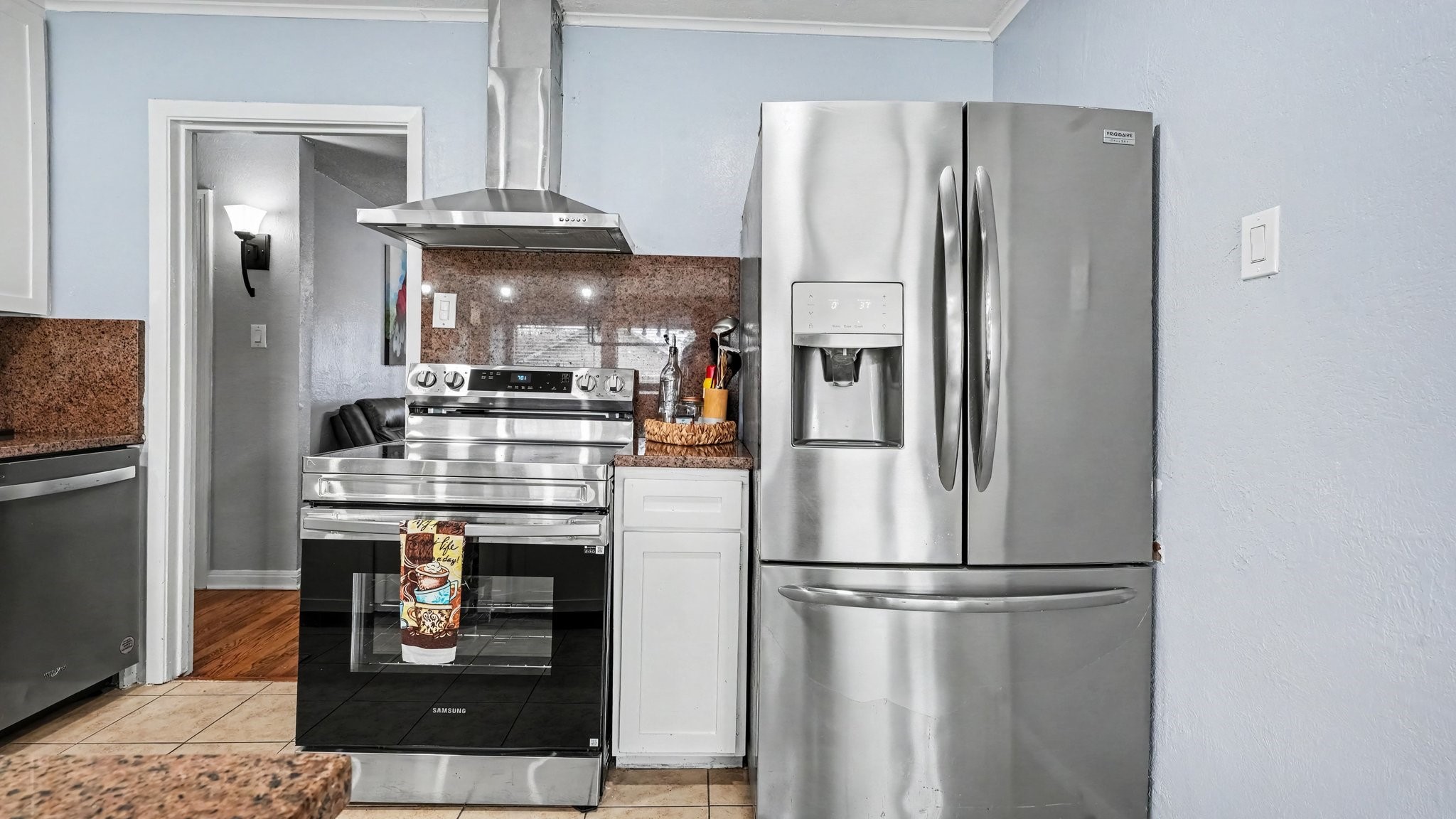 12453 Dorwayne Court Property Photo 8
