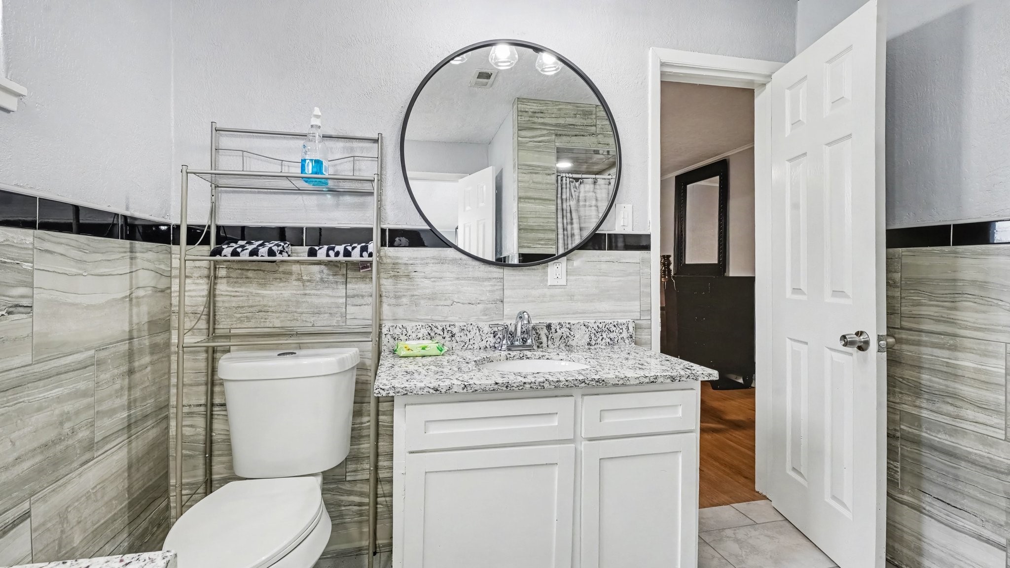 12453 Dorwayne Court Property Photo 17