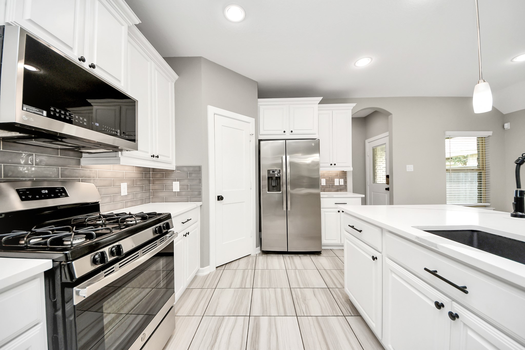 16011 Monument Hill Crossing Property Photo 15