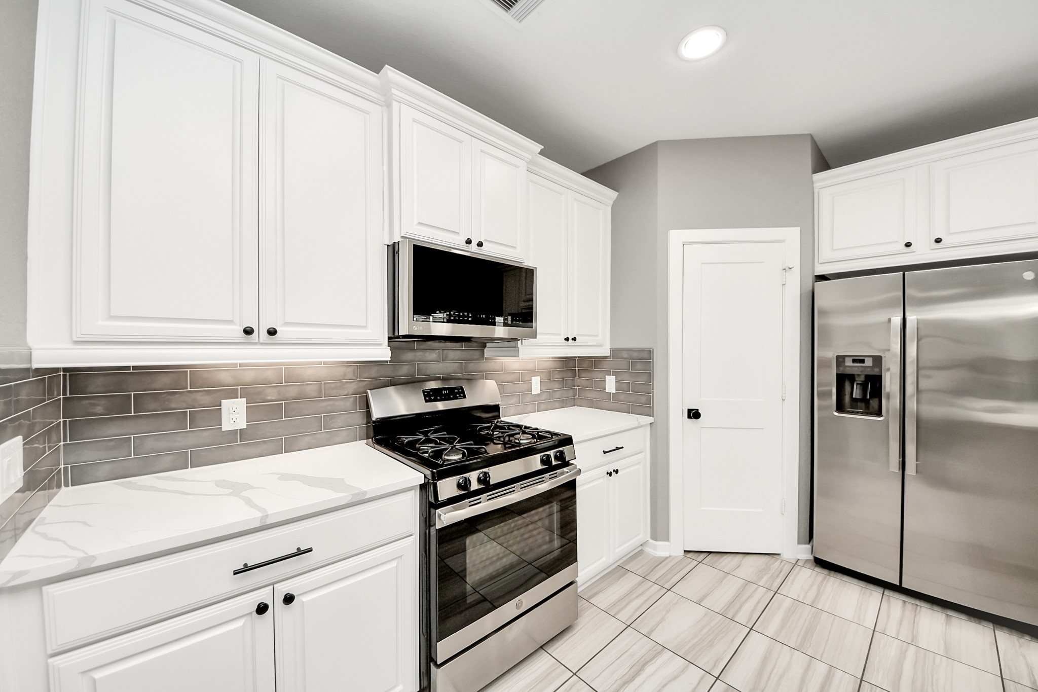 16011 Monument Hill Crossing Property Photo 16