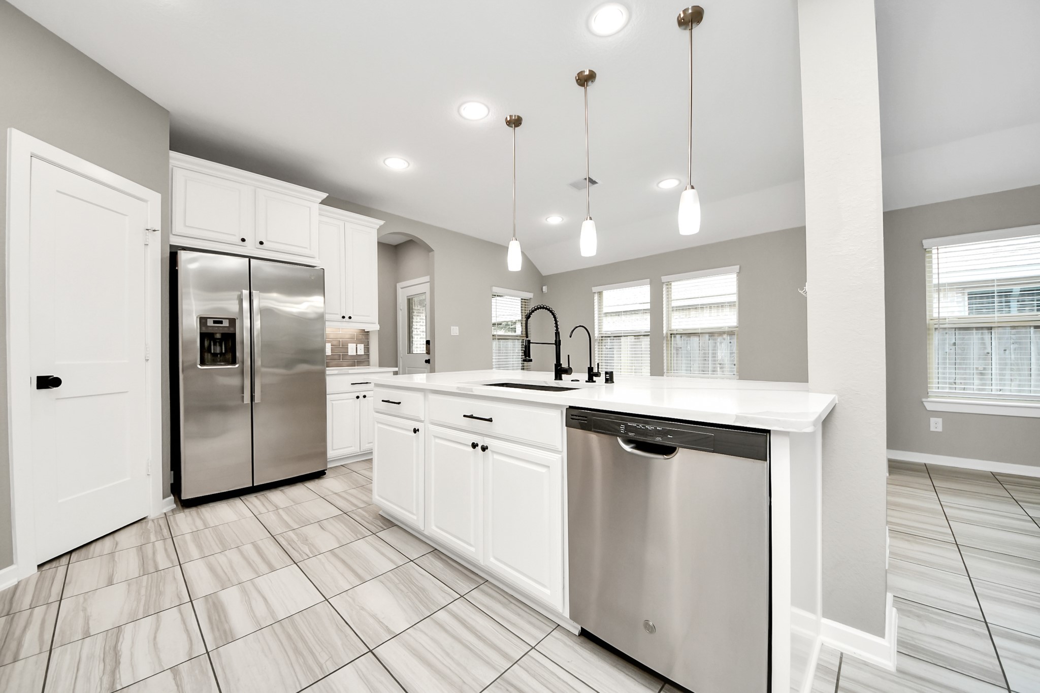16011 Monument Hill Crossing Property Photo 19
