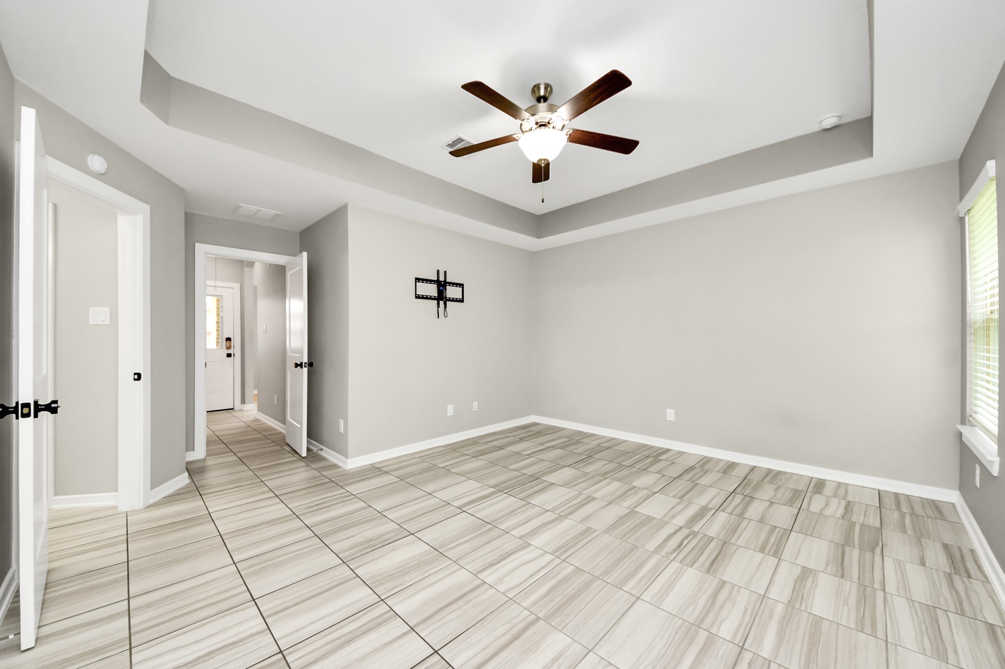 16011 Monument Hill Crossing Property Photo 23