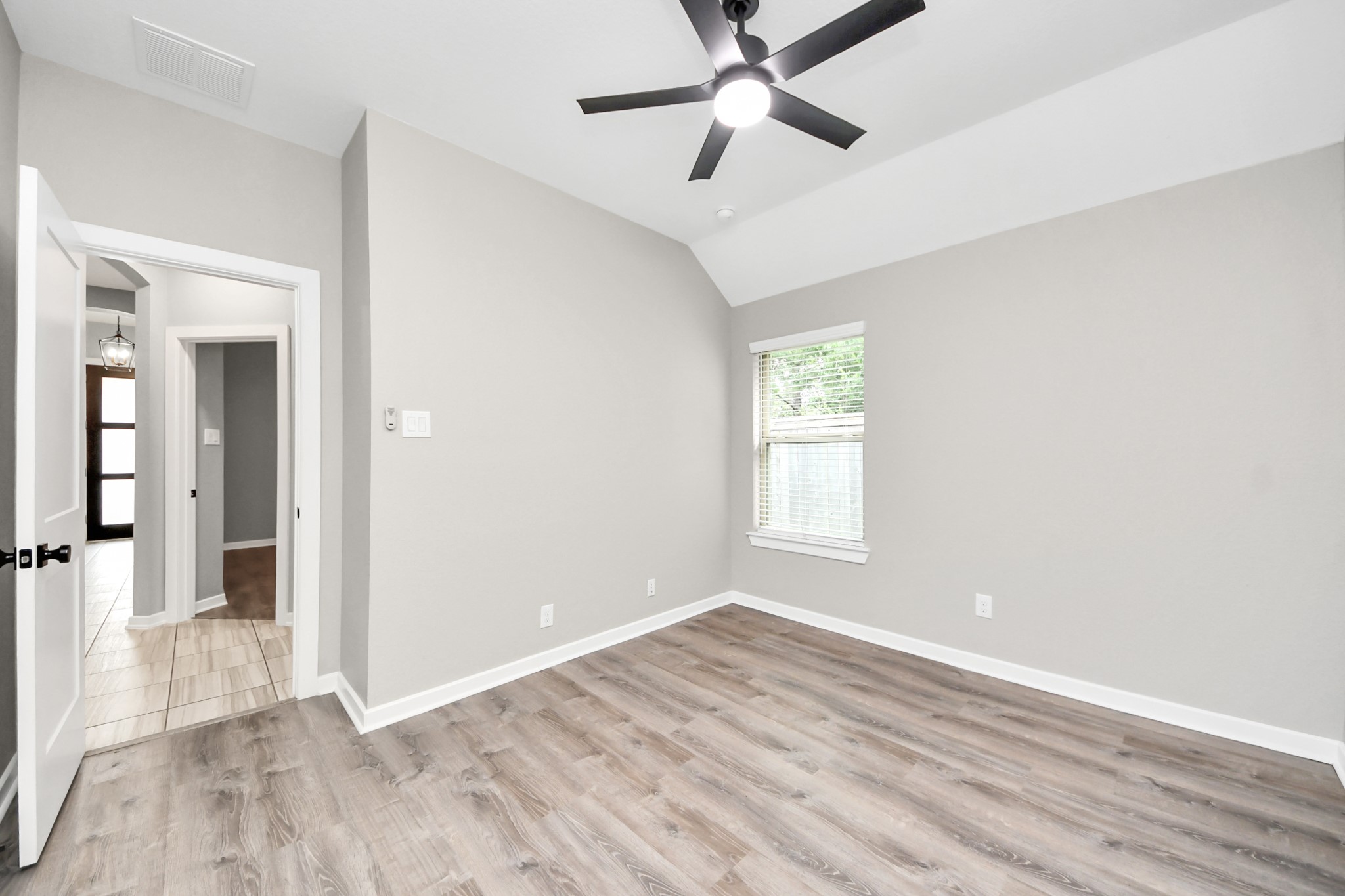 16011 Monument Hill Crossing Property Photo 29