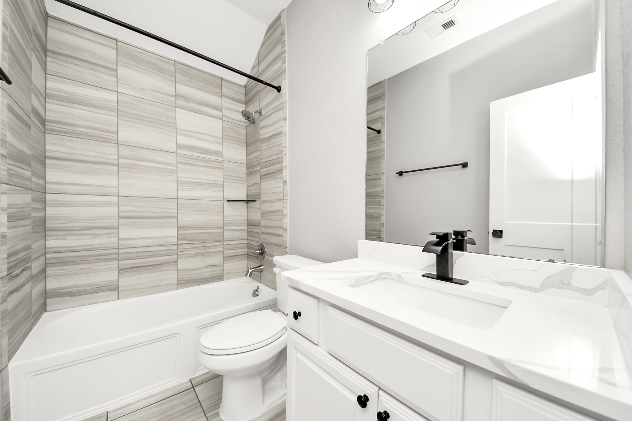 16011 Monument Hill Crossing Property Photo 31