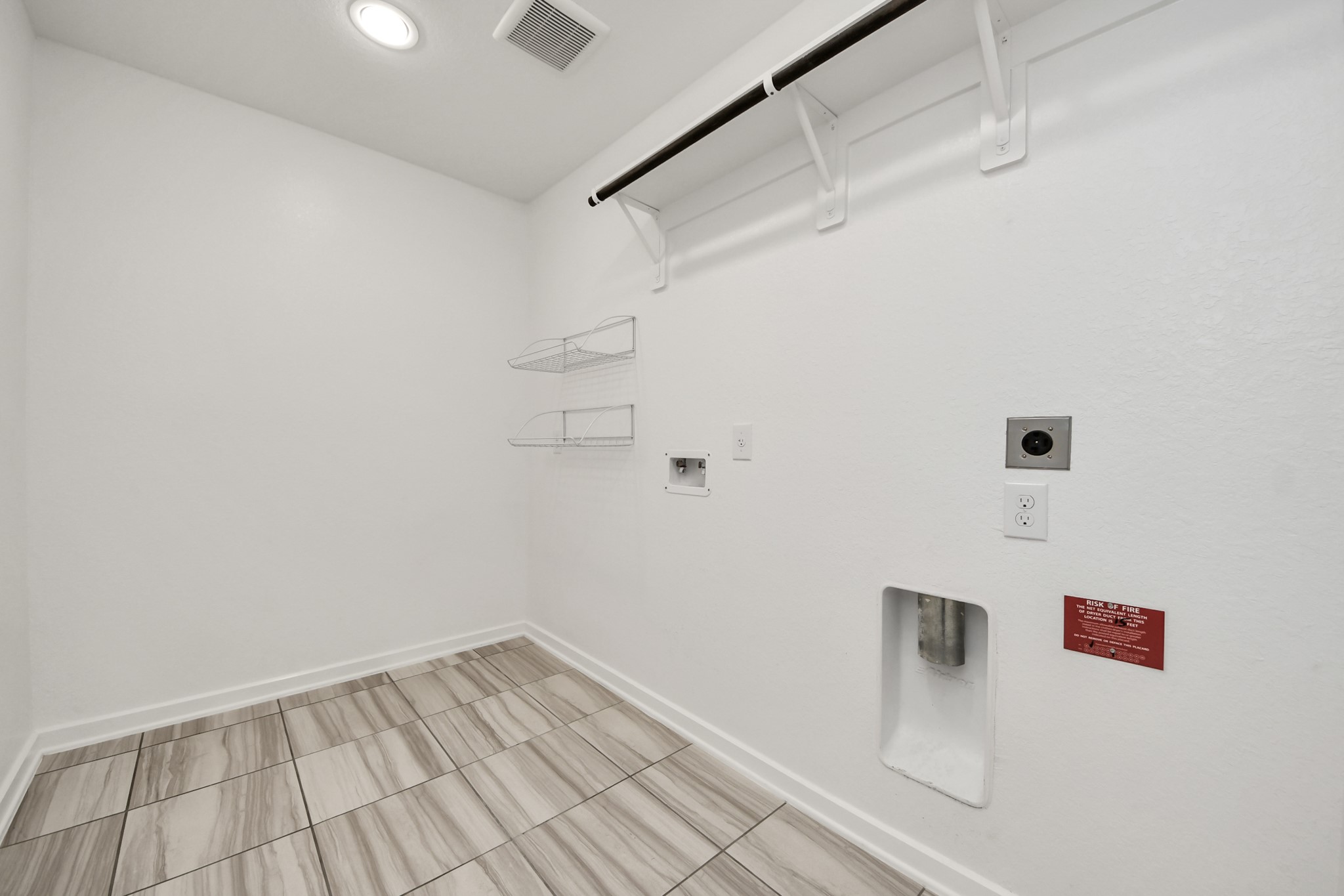 16011 Monument Hill Crossing Property Photo 32