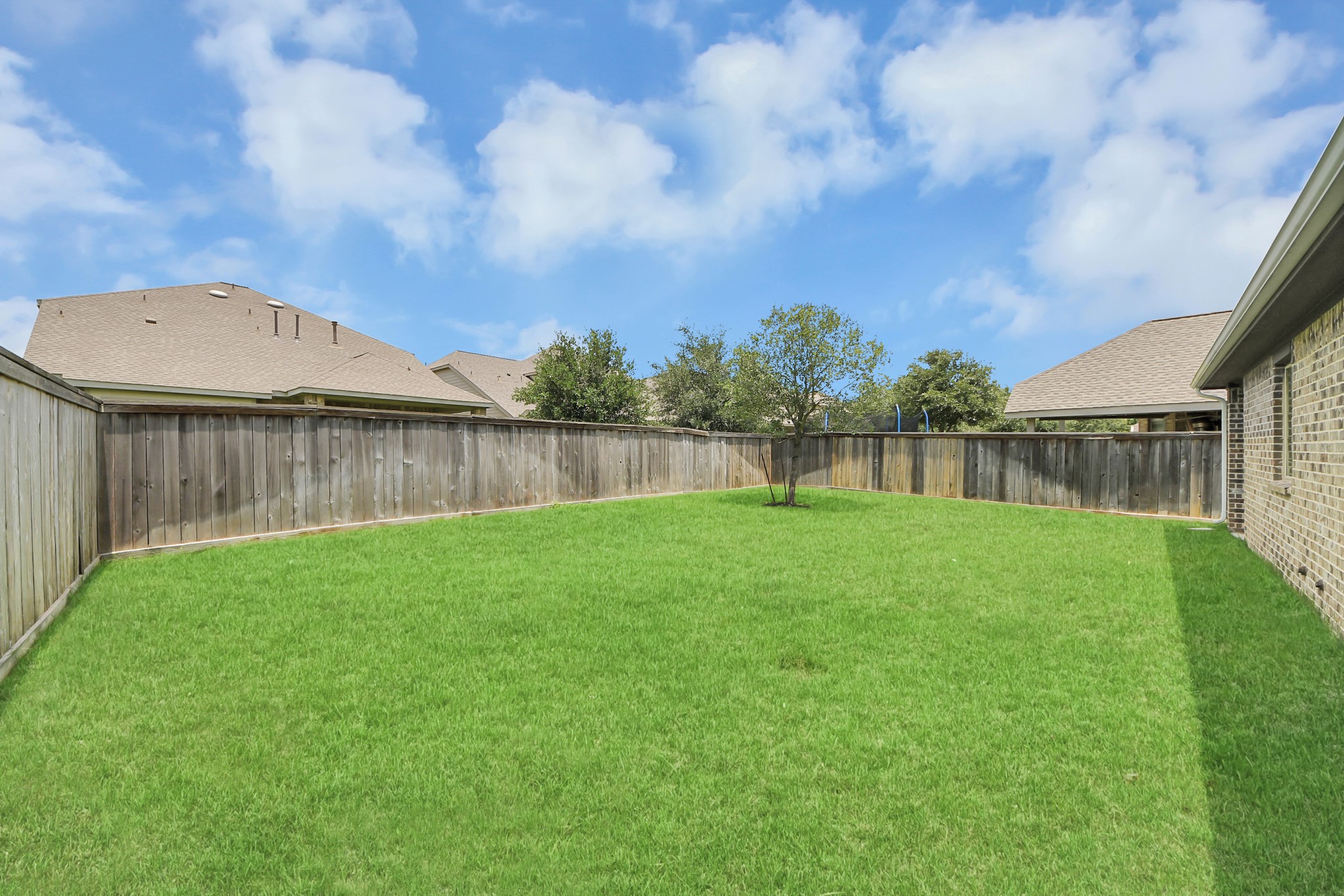16011 Monument Hill Crossing Property Photo 37