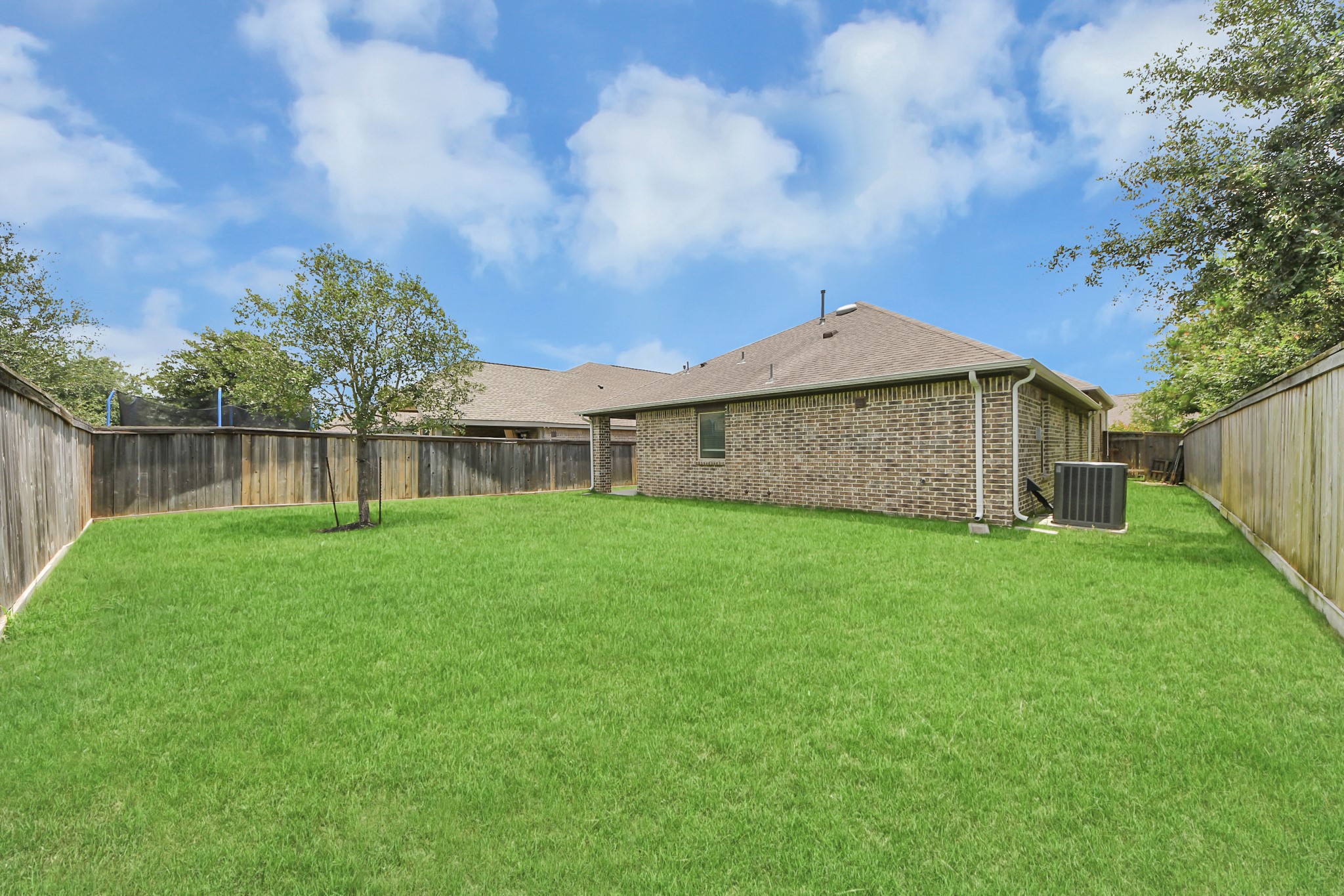16011 Monument Hill Crossing Property Photo 38
