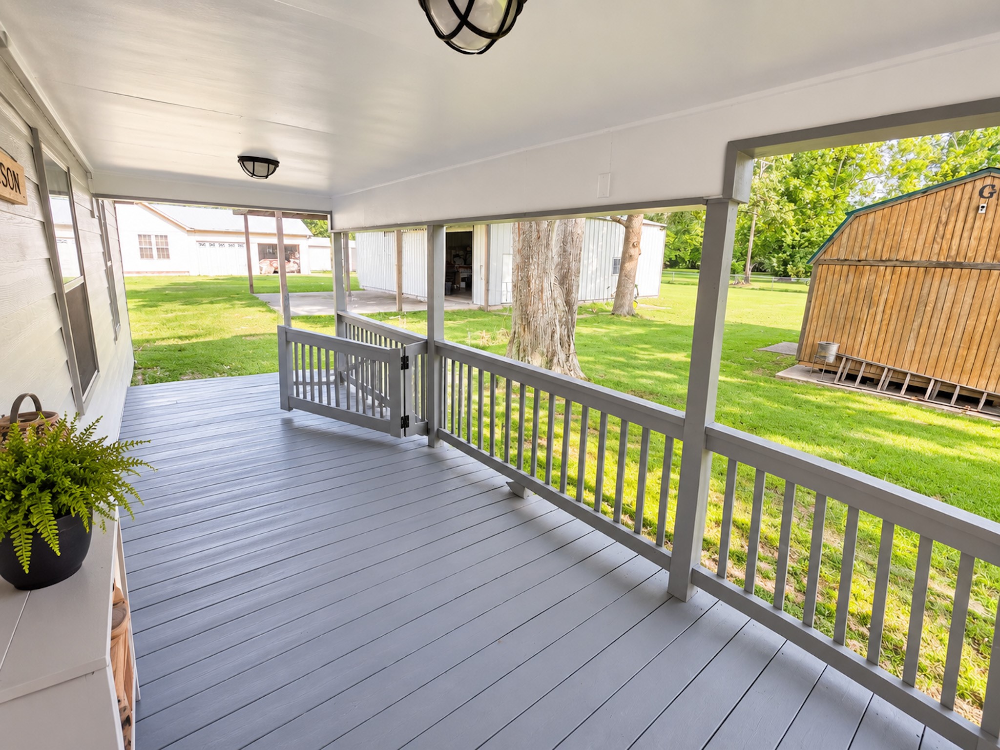 150 County Road 2359 Property Photo 15