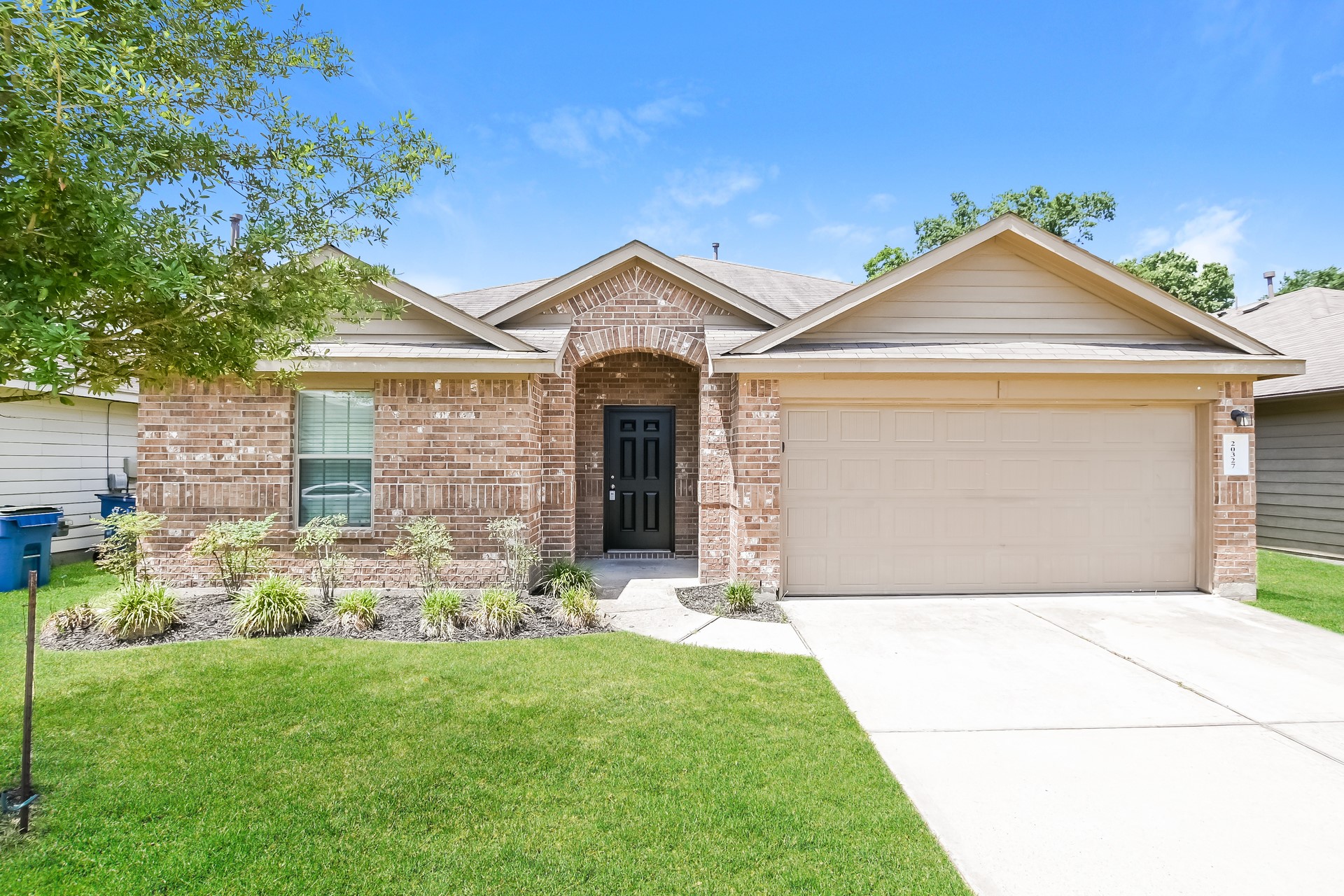 20327 Louetta Reach Drive Property Photo 1