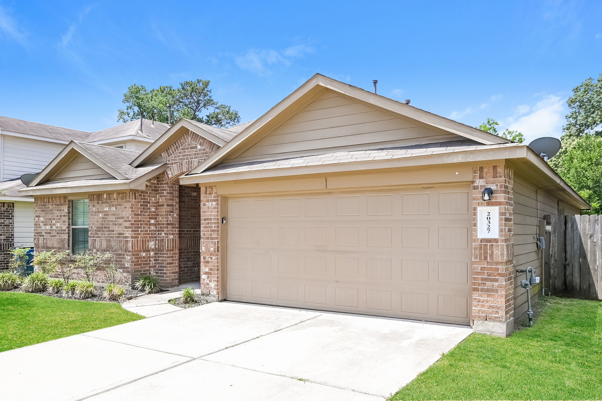 20327 Louetta Reach Drive Property Photo 2