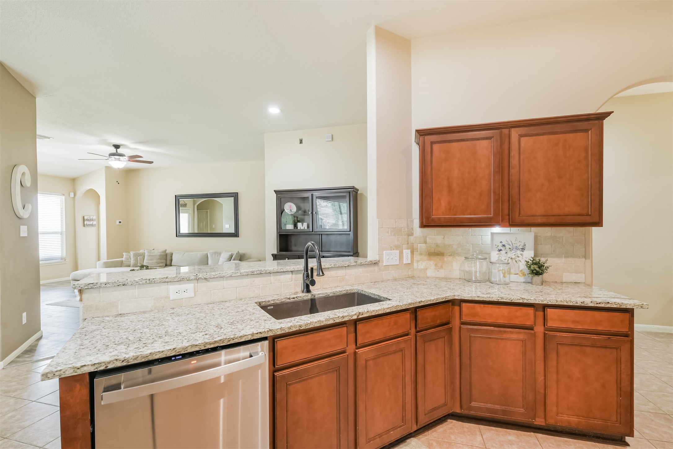 16103 Spur Canyon Court Property Photo 8