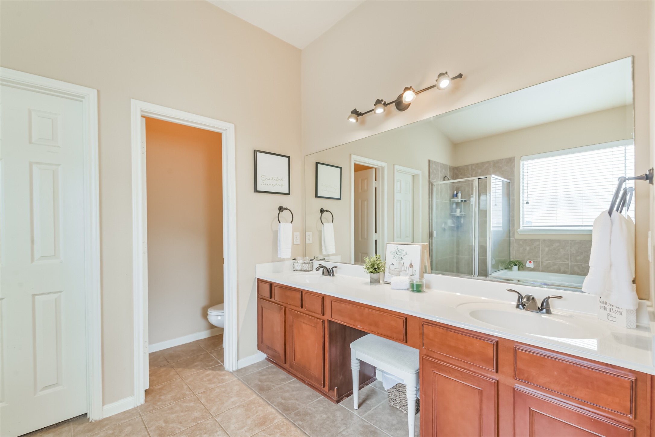 16103 Spur Canyon Court Property Photo 21