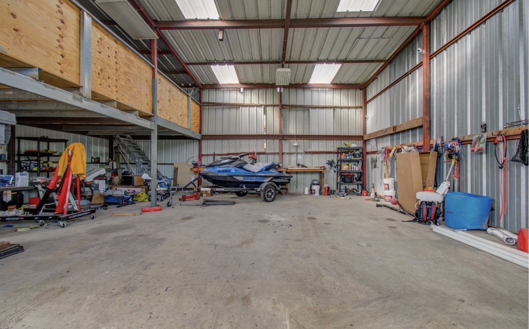 2125 Aldine Bender Road Property Photo 3