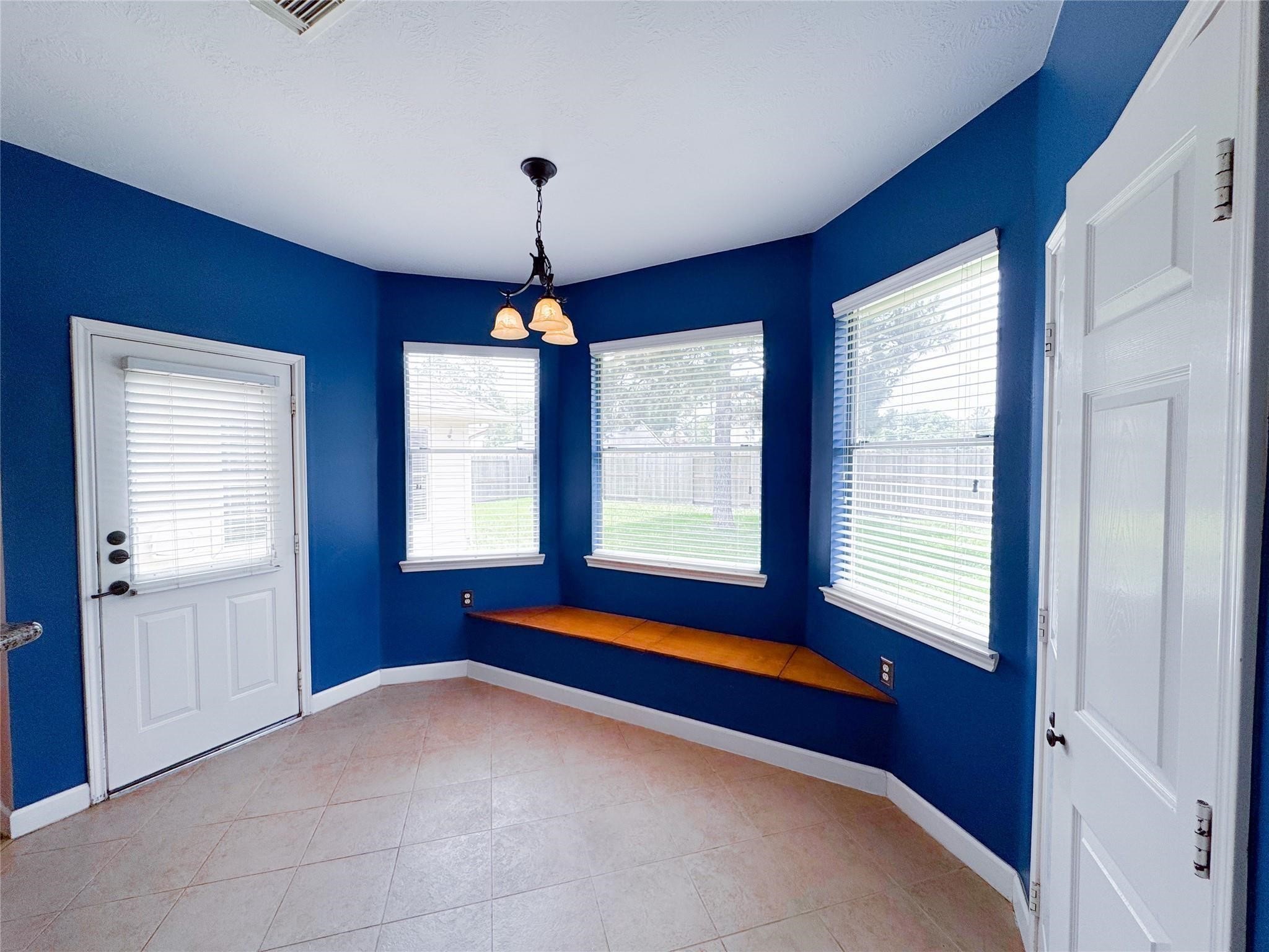 19410 Bear Springs Dr Property Photo 13