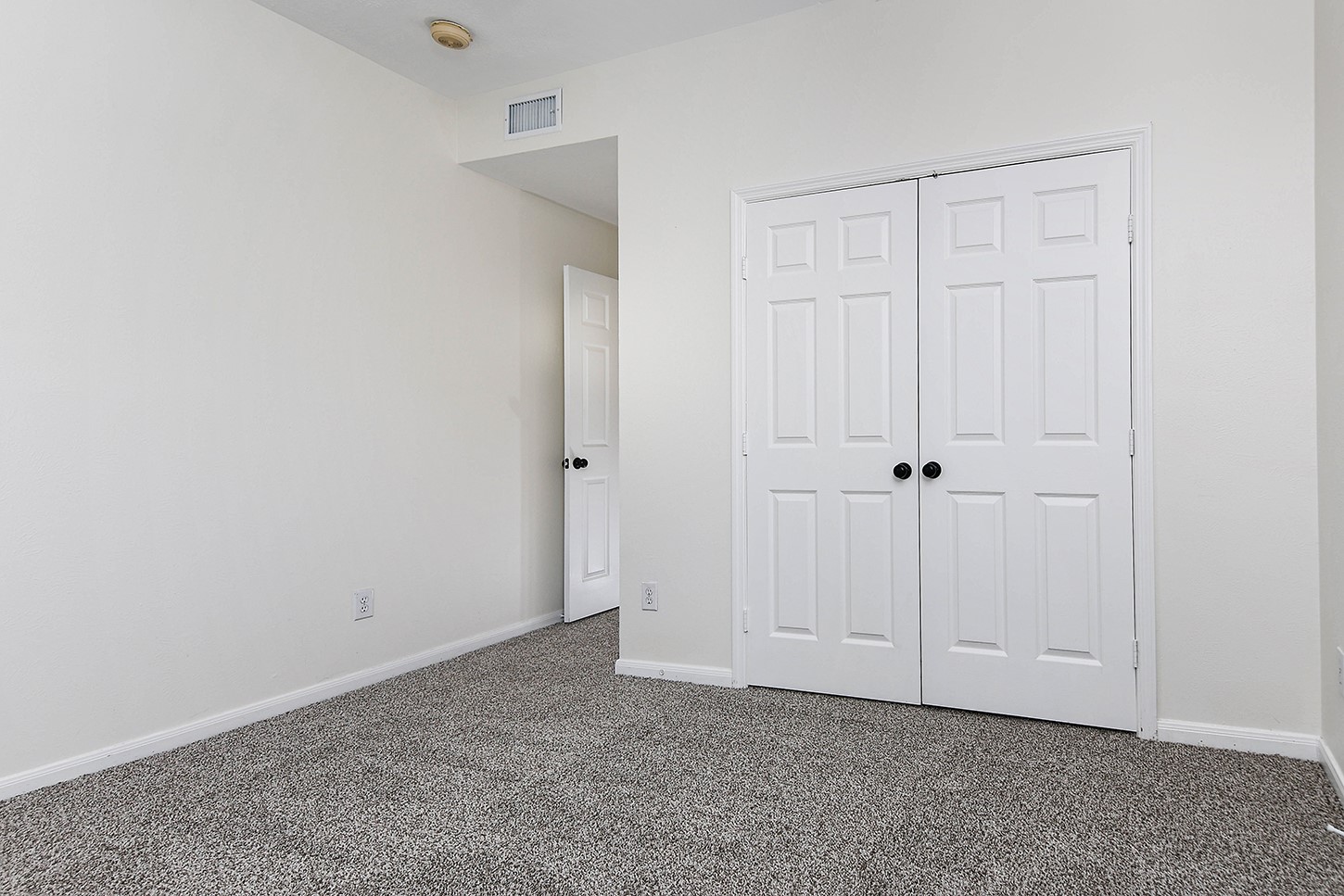 35 S Avonlea Circle Property Photo 18