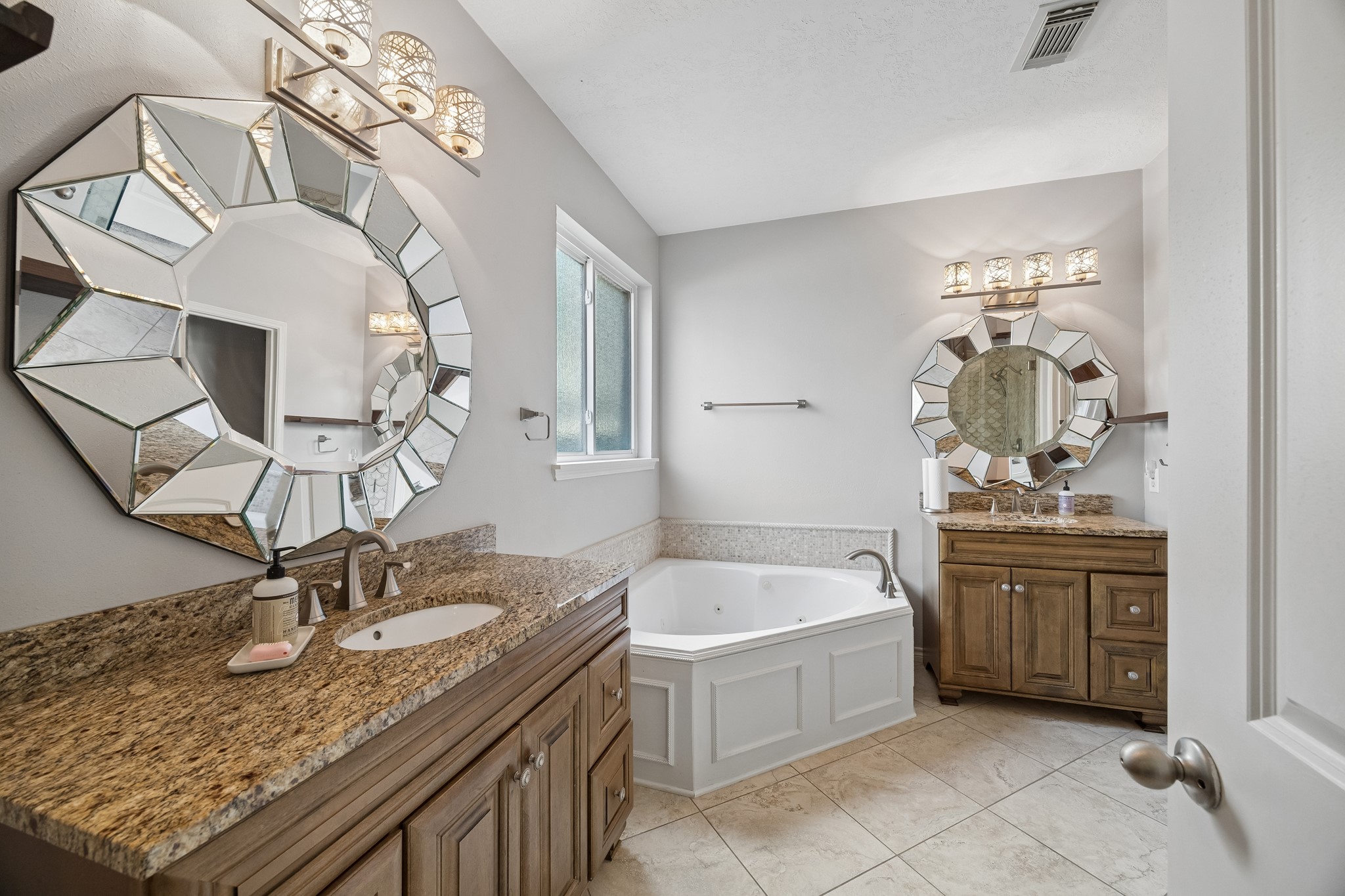 14419 Baron Creek Lane Property Photo 9
