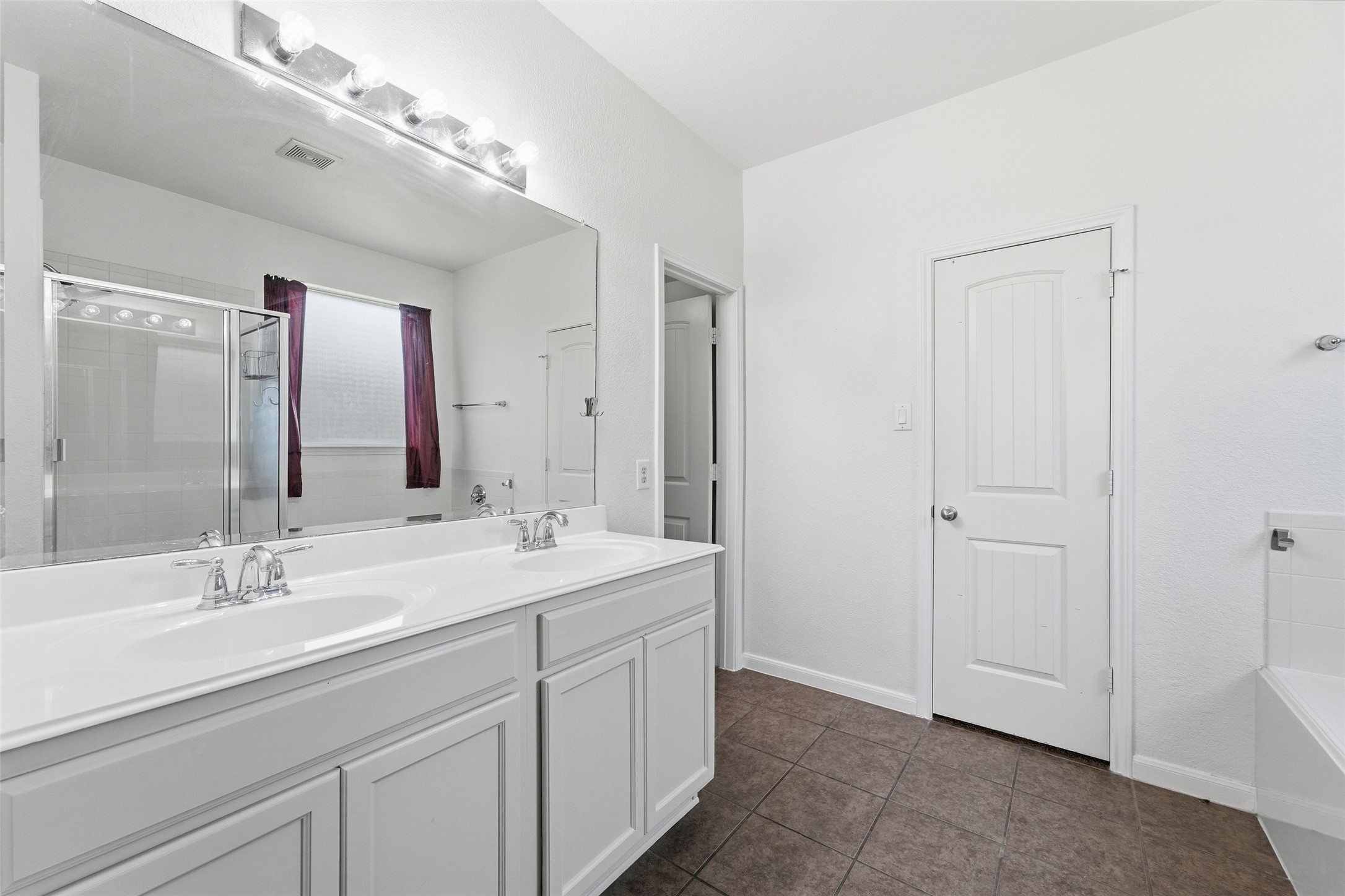 22538 Stillwater Canyon Lane Property Photo 9