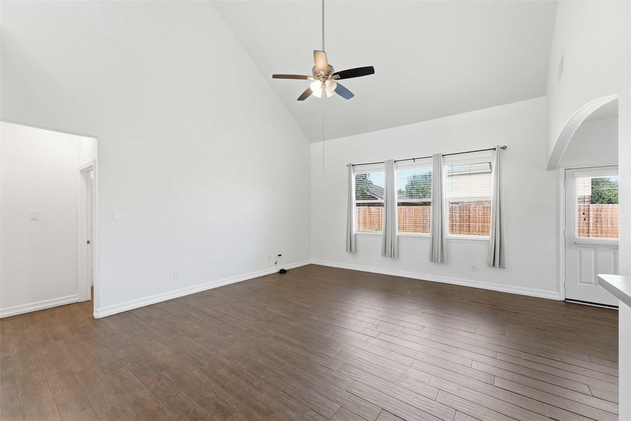 22538 Stillwater Canyon Lane Property Photo 15