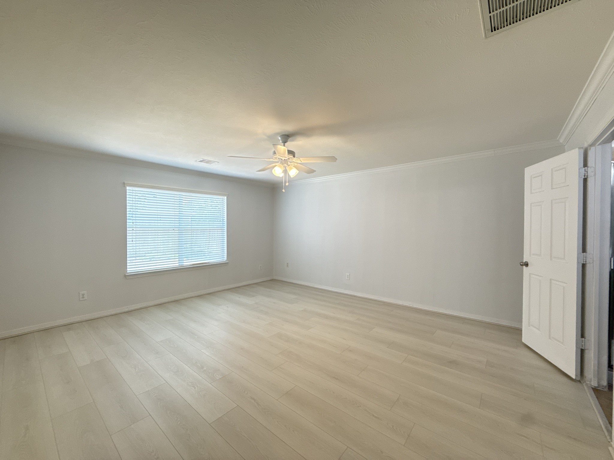 4127 Longmont Hills Property Photo 10