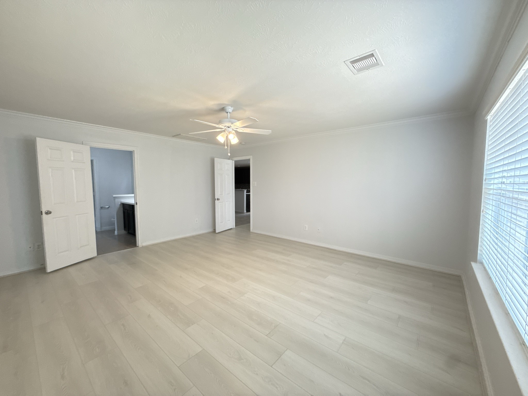 4127 Longmont Hills Property Photo 14