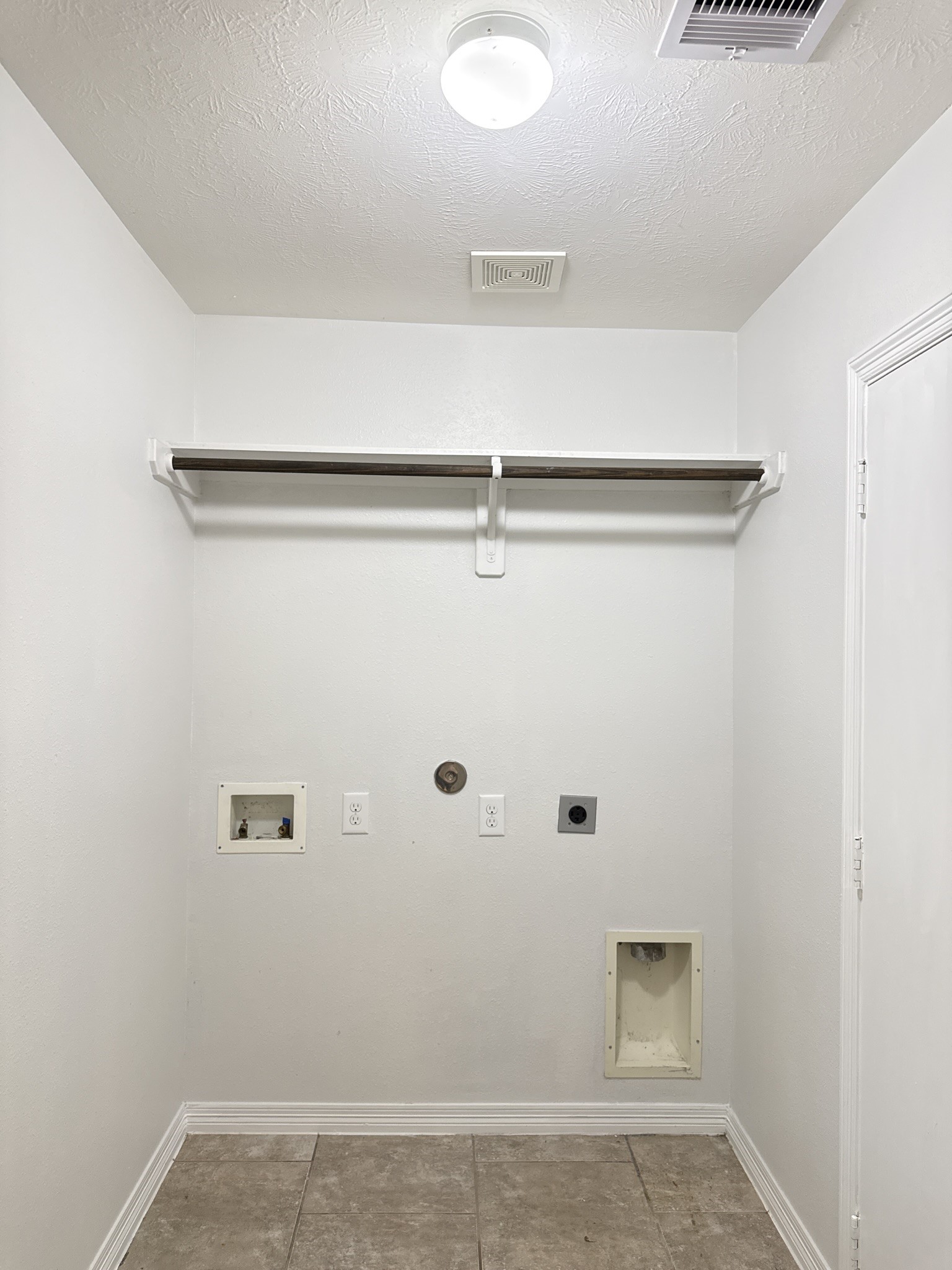 4127 Longmont Hills Property Photo 20