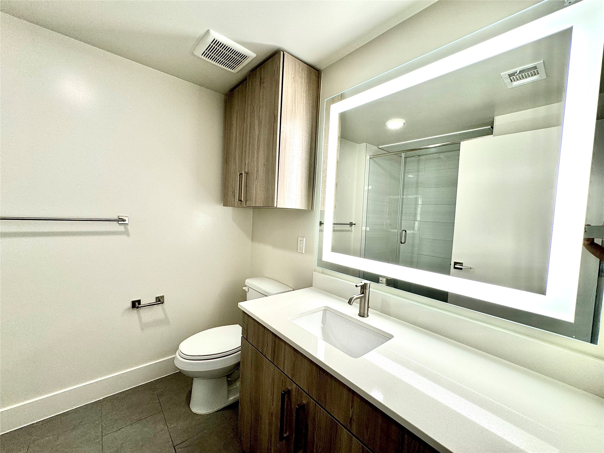 3120 Smith Street 407 Property Photo 7