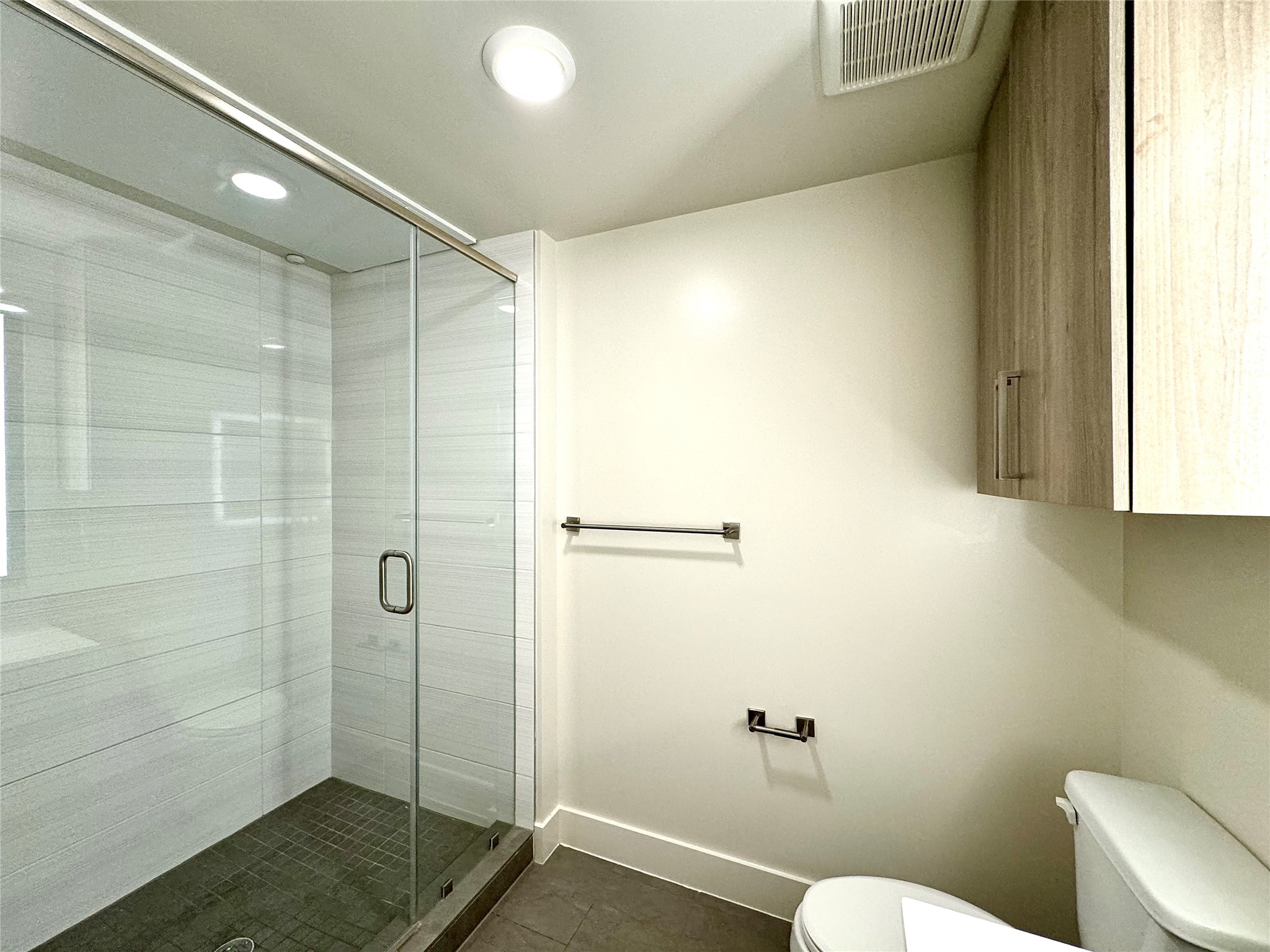 3120 Smith Street 407 Property Photo 8