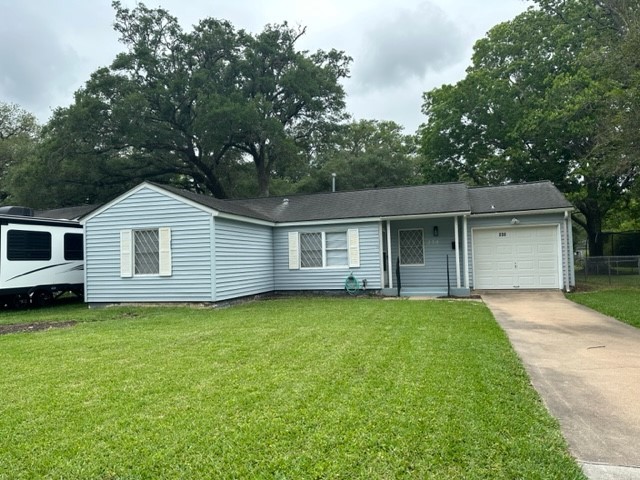 230 Laurel Street Property Photo
