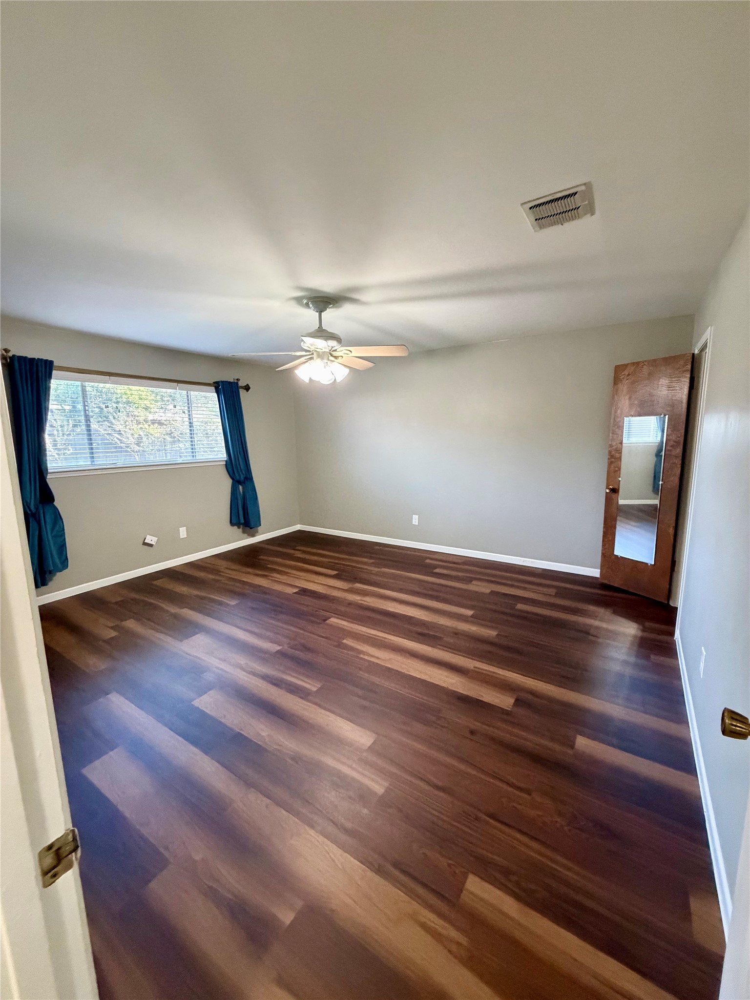 10503 Raydell Drive Property Photo 6