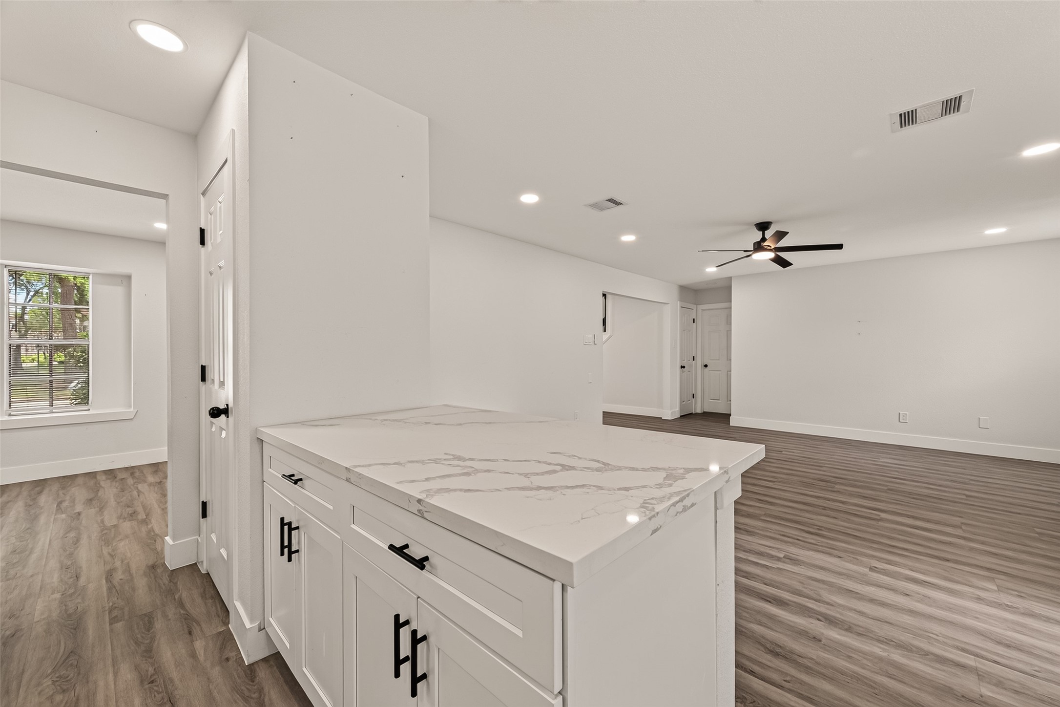 10011 Pine Pass Drive Property Photo 14