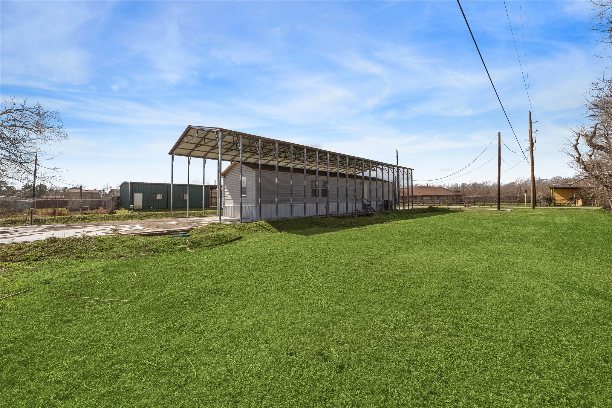 3733 County Road 101b Property Photo 3