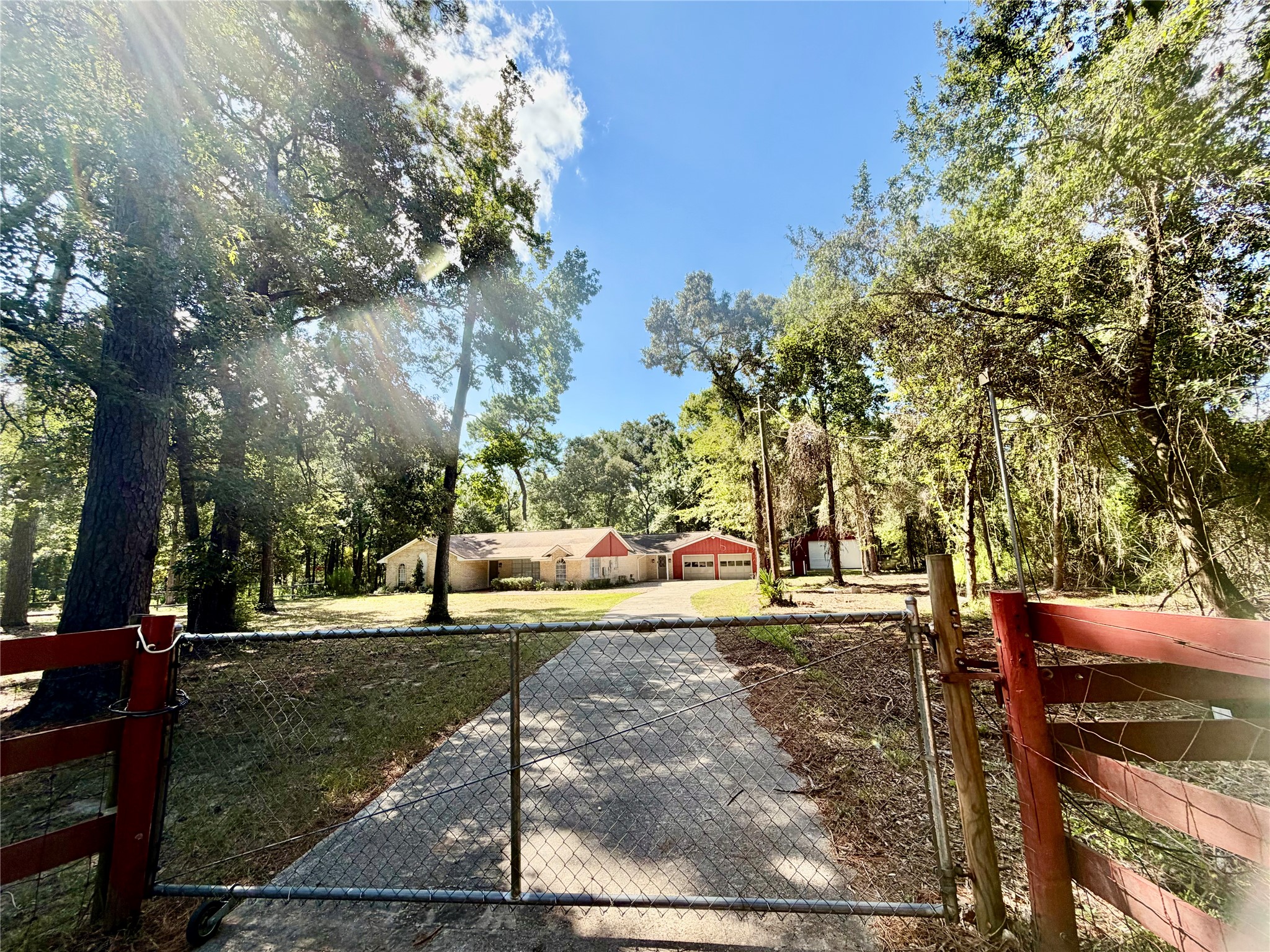 3117 Pine Acres Drive Property Photo 1
