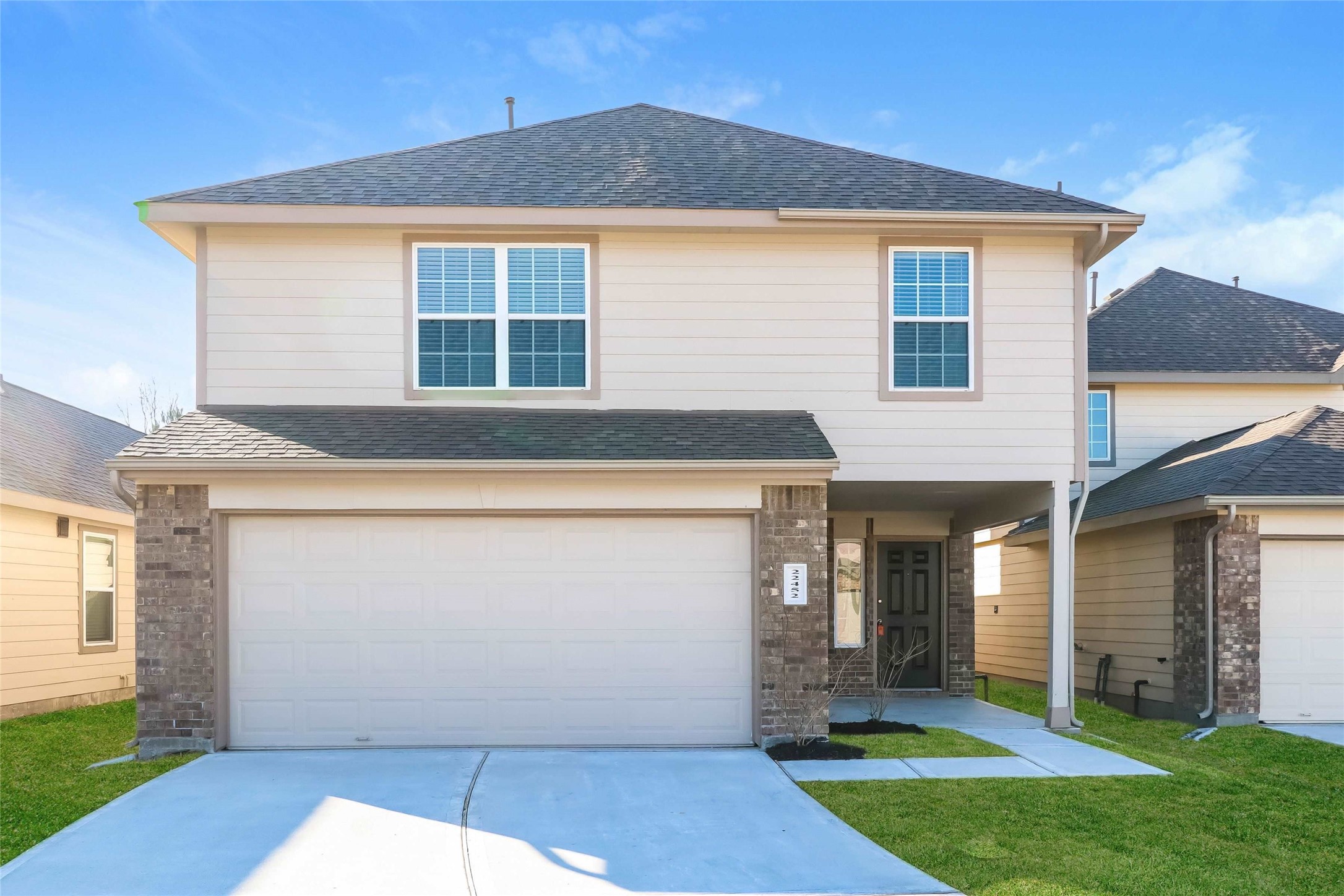 22452 Clear Castle Drive Property Photo 1