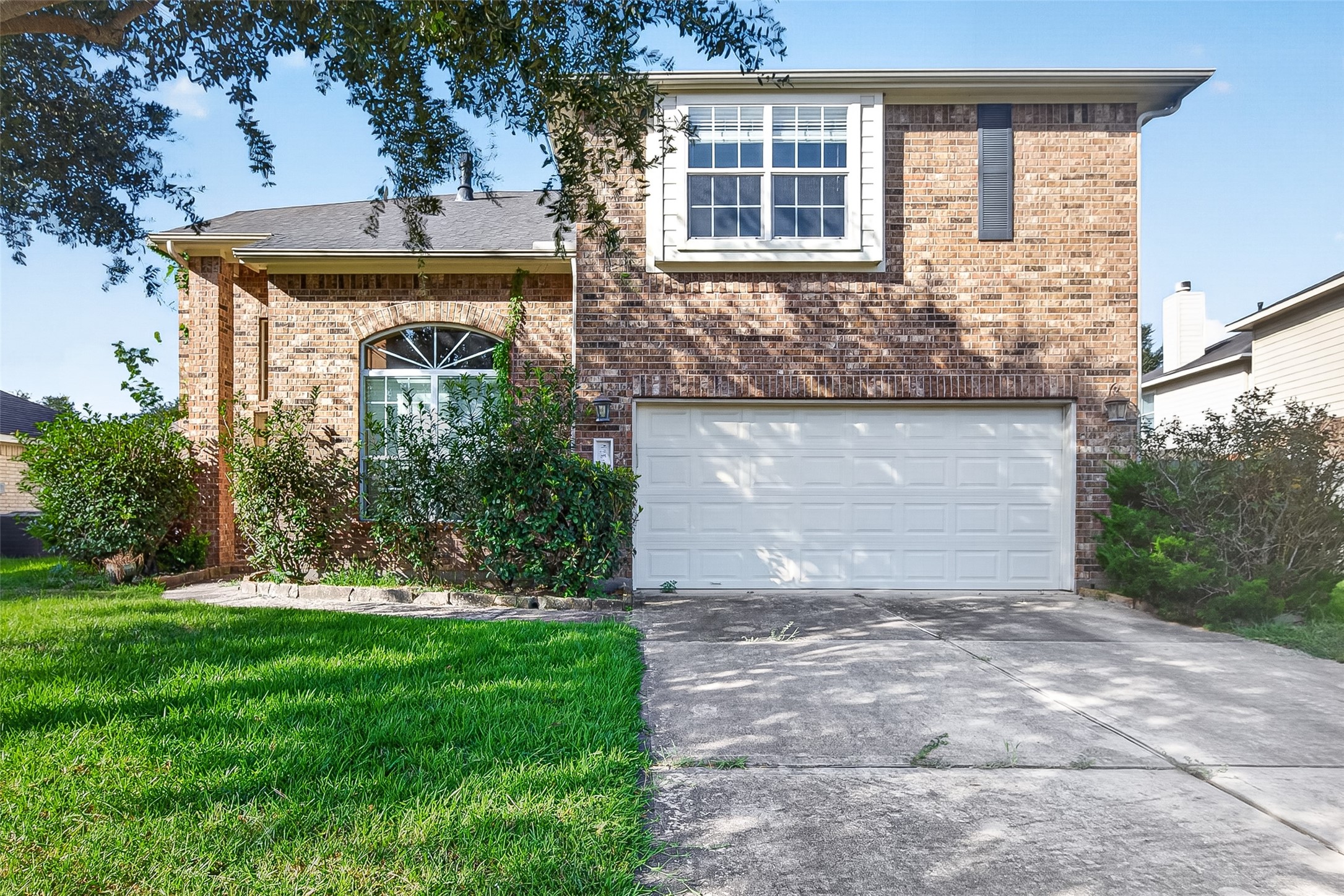 24511 Kestrel View Property Photo 1