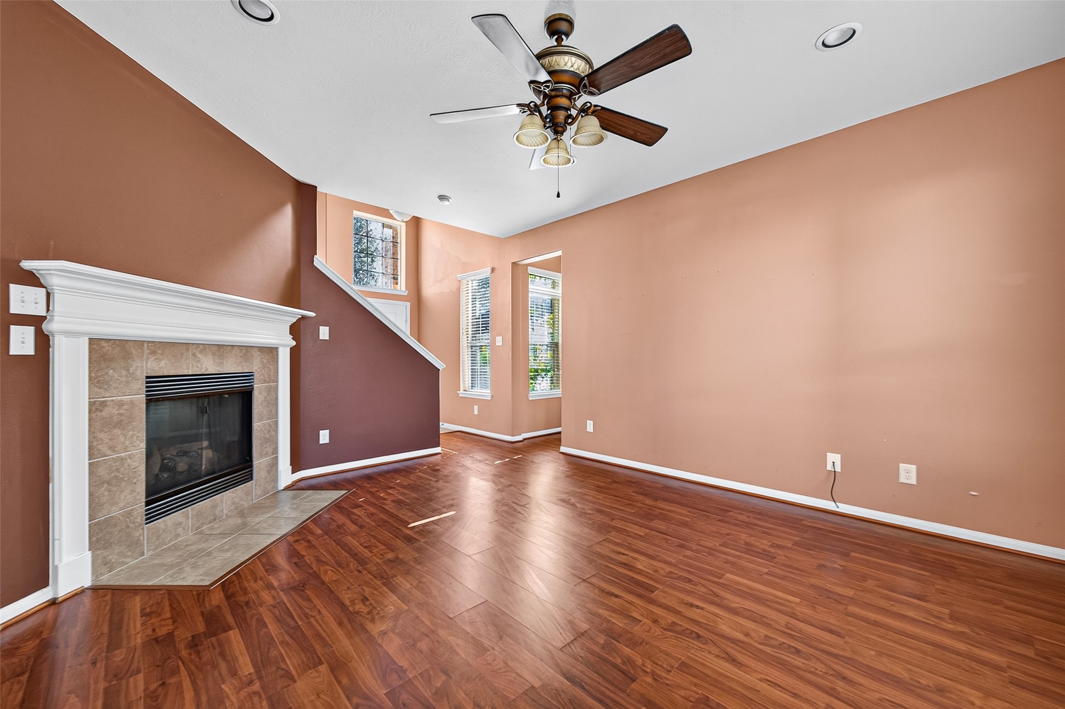 24511 Kestrel View Property Photo 7