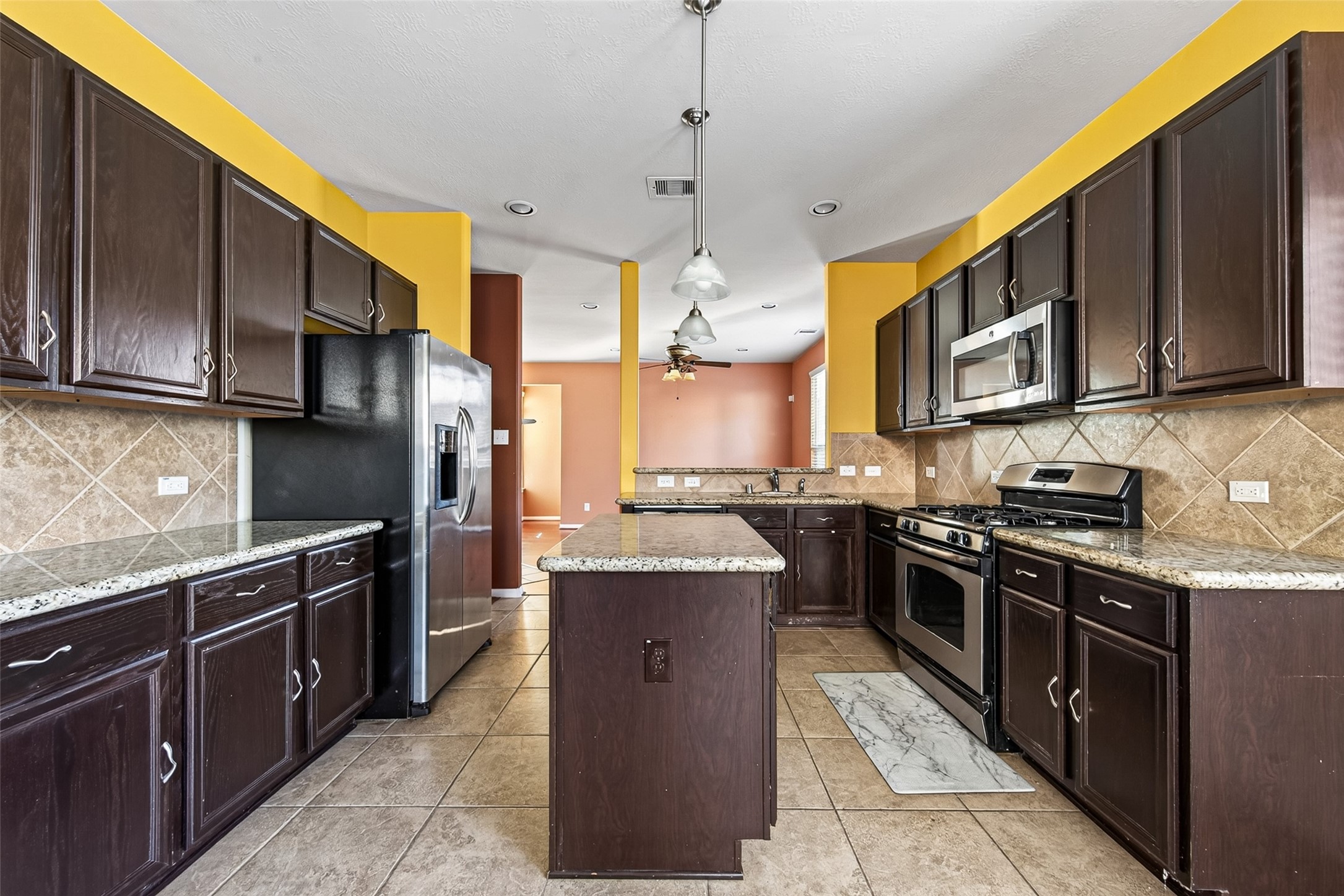 24511 Kestrel View Property Photo 11