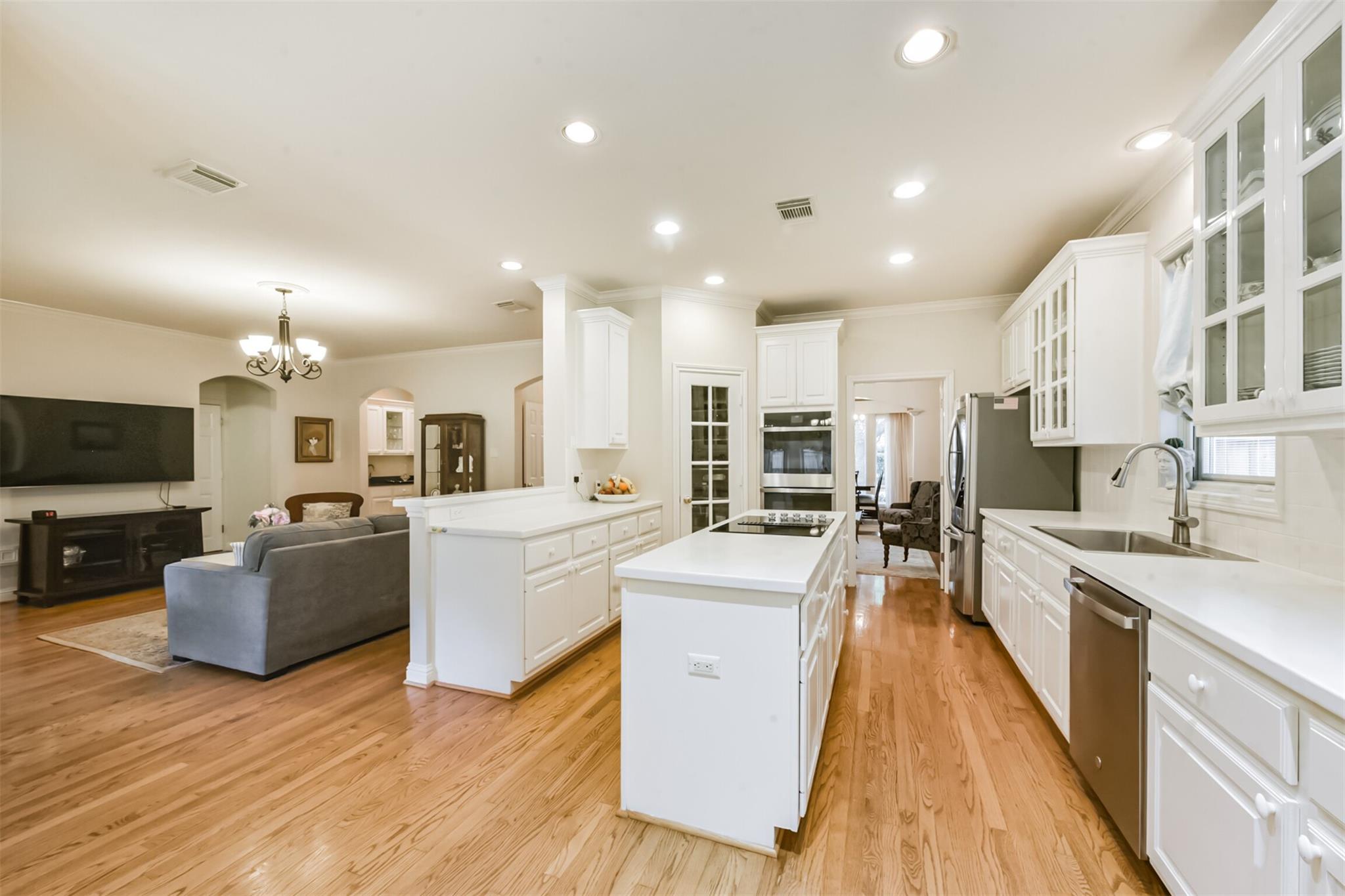 5346 Navarro Street, Houston Tx 77056 Property Photo 19