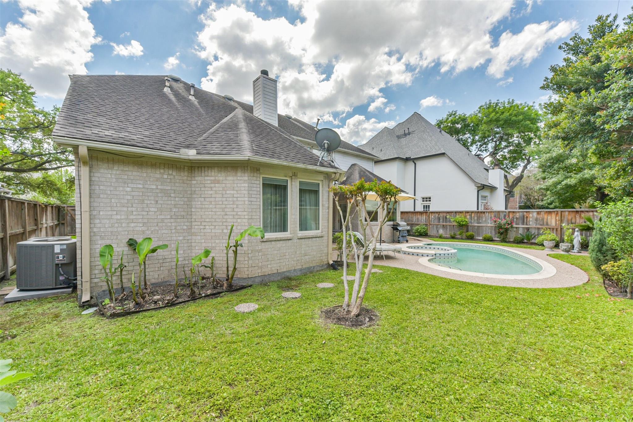 5346 Navarro Street, Houston Tx 77056 Property Photo 44