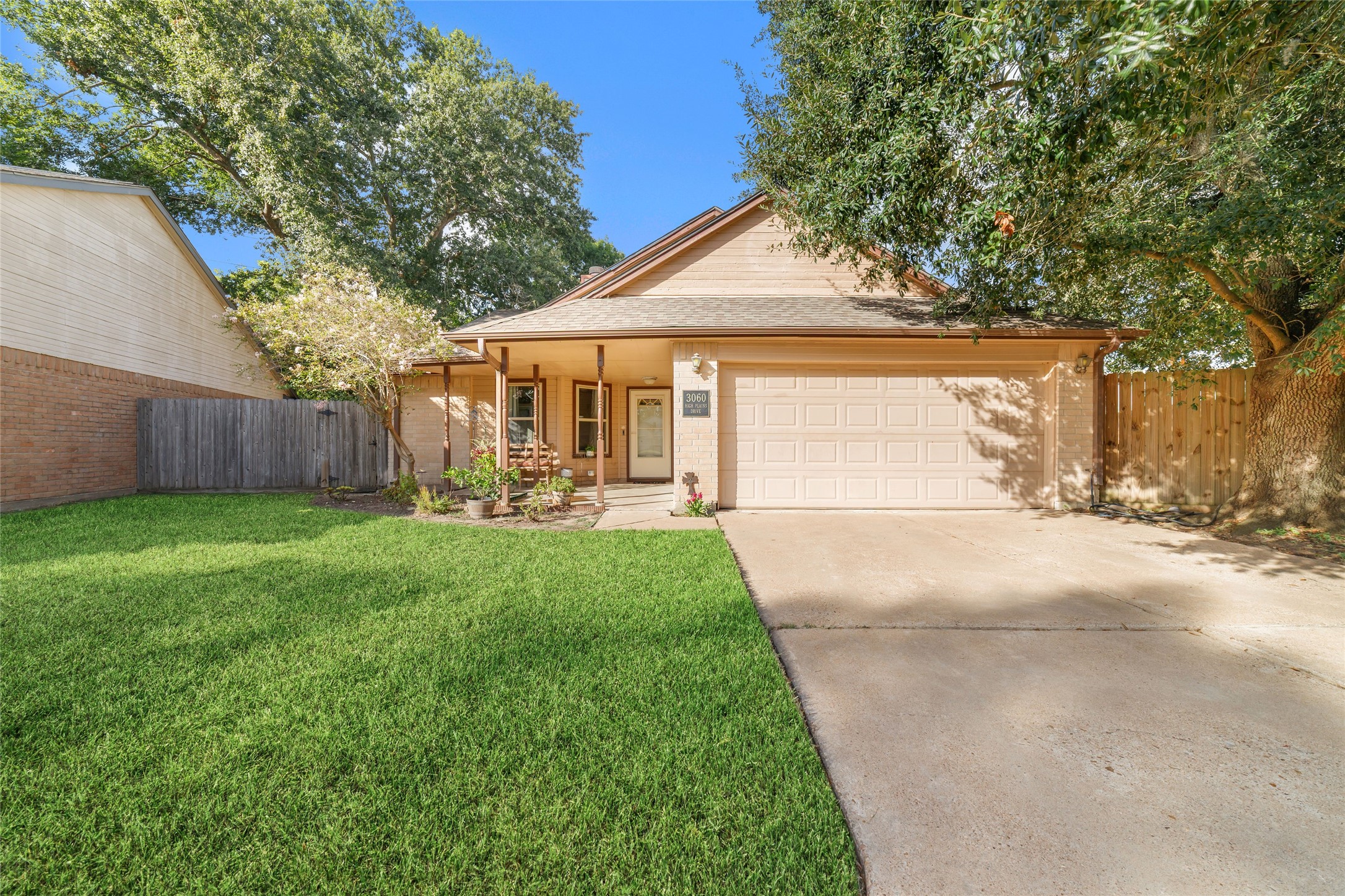3060 High Plains Drive Property Photo 1