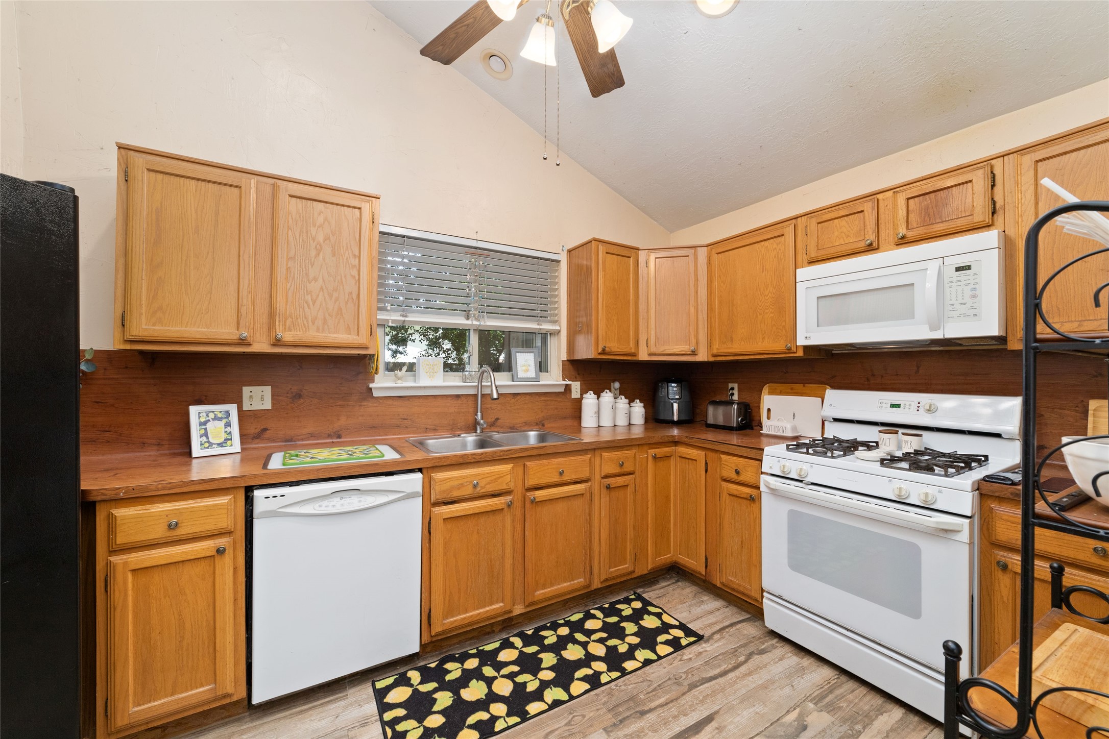 3060 High Plains Drive Property Photo 10