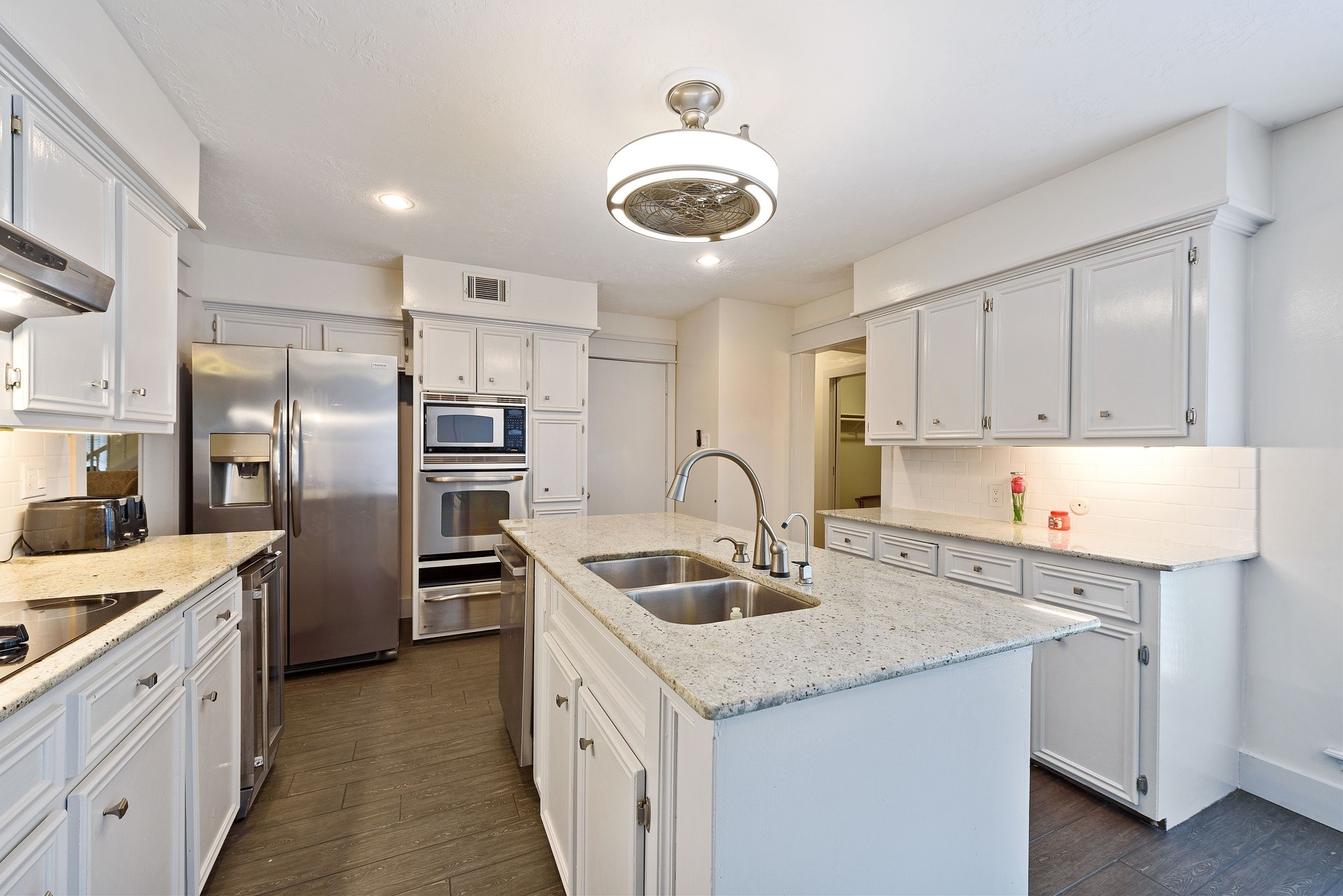 2824 S Logrun Circle Property Photo 14