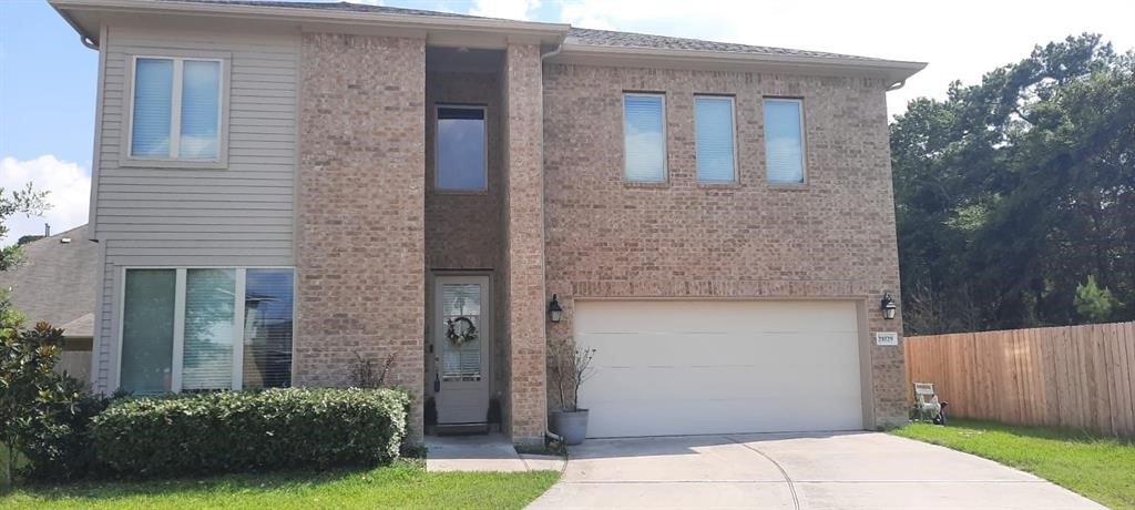 21029 Crinet Sq St Property Photo 1