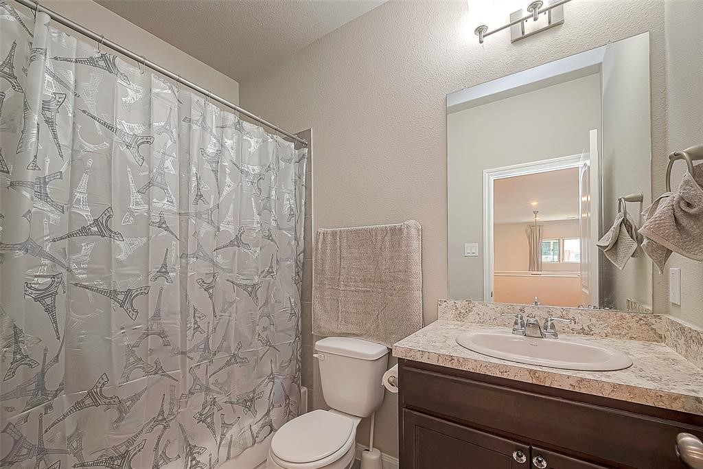 21029 Crinet Sq St Property Photo 27