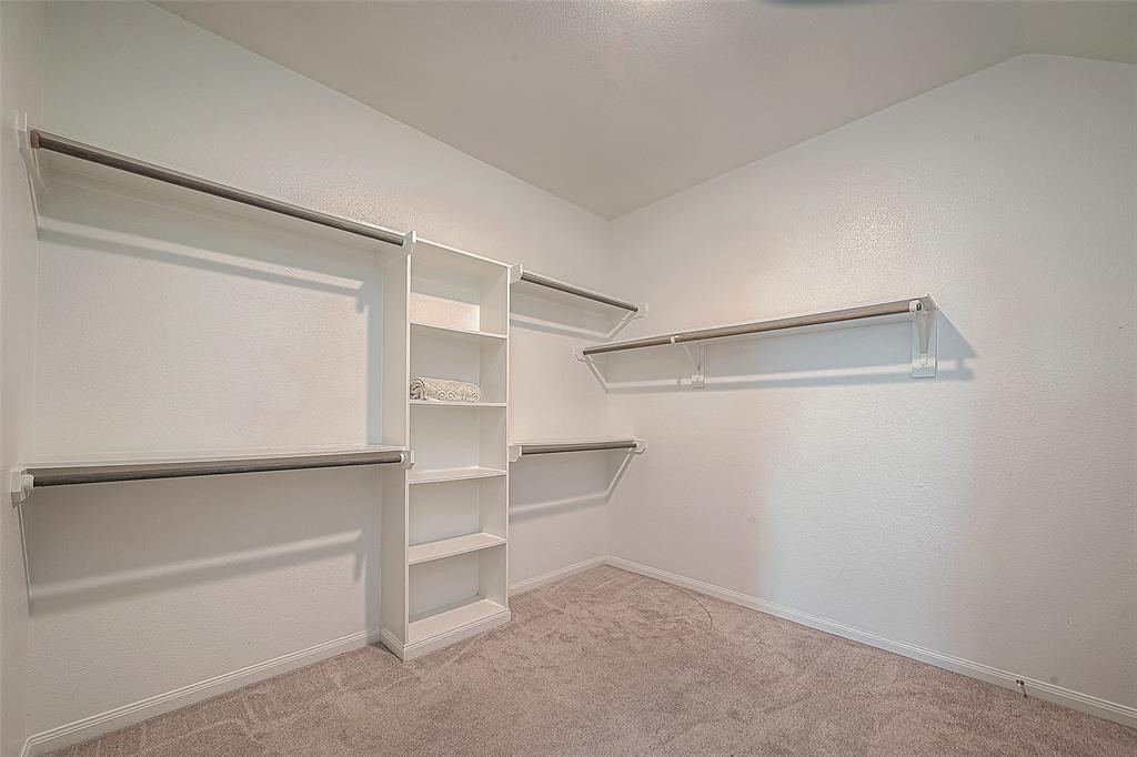 21029 Crinet Sq St Property Photo 38