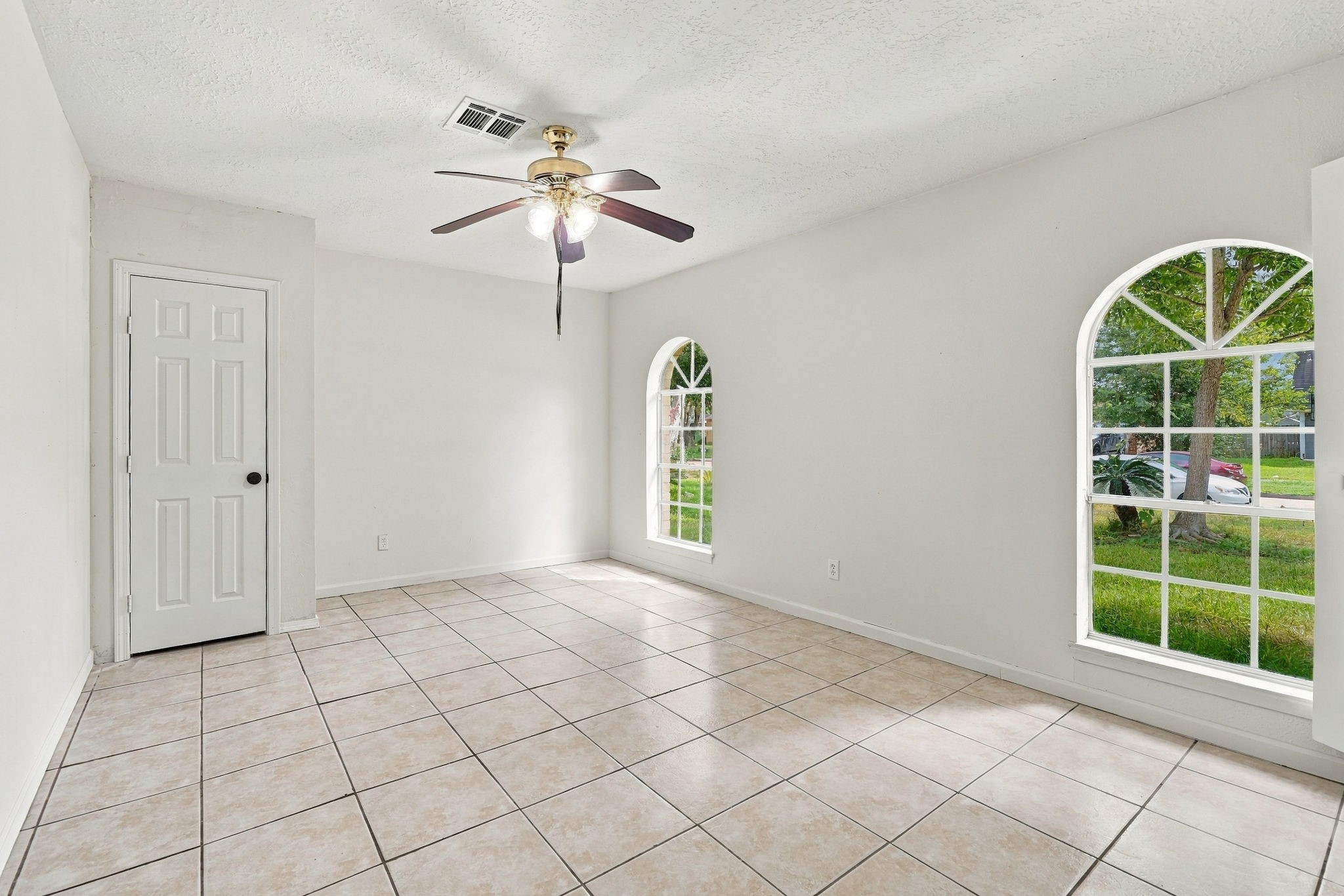 6910 Indian Falls Drive Property Photo 9