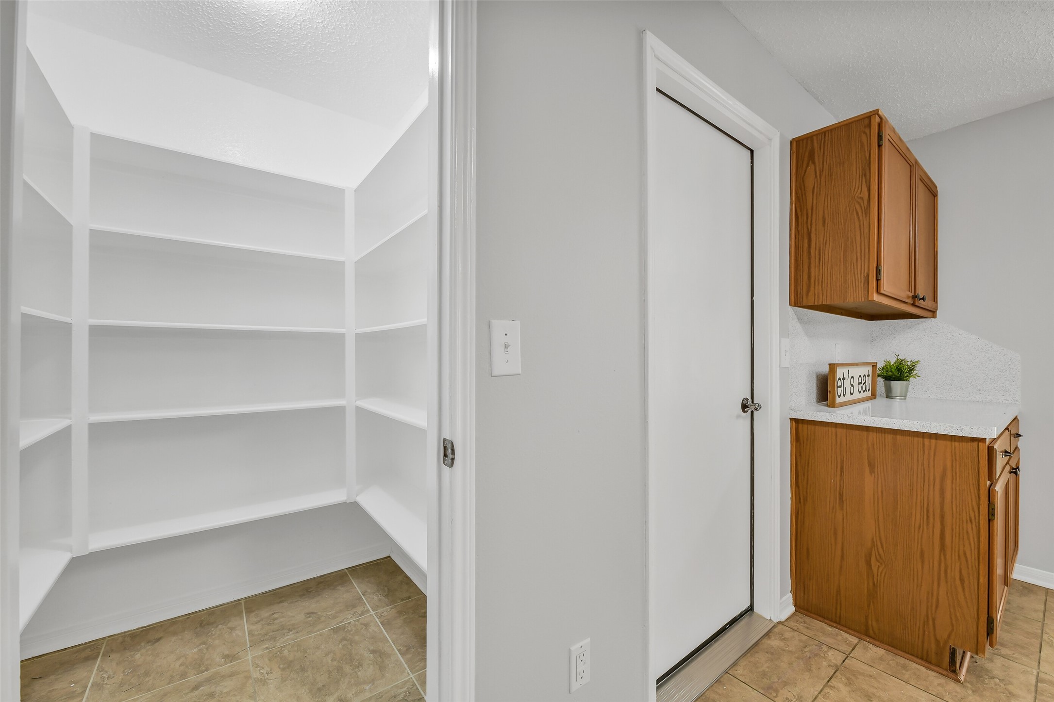 2708 Glendale Drive Property Photo 18