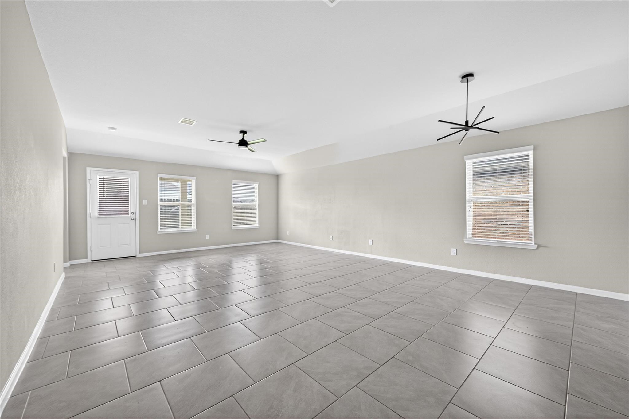 29814 Cauthers Pass Lane Property Photo 2