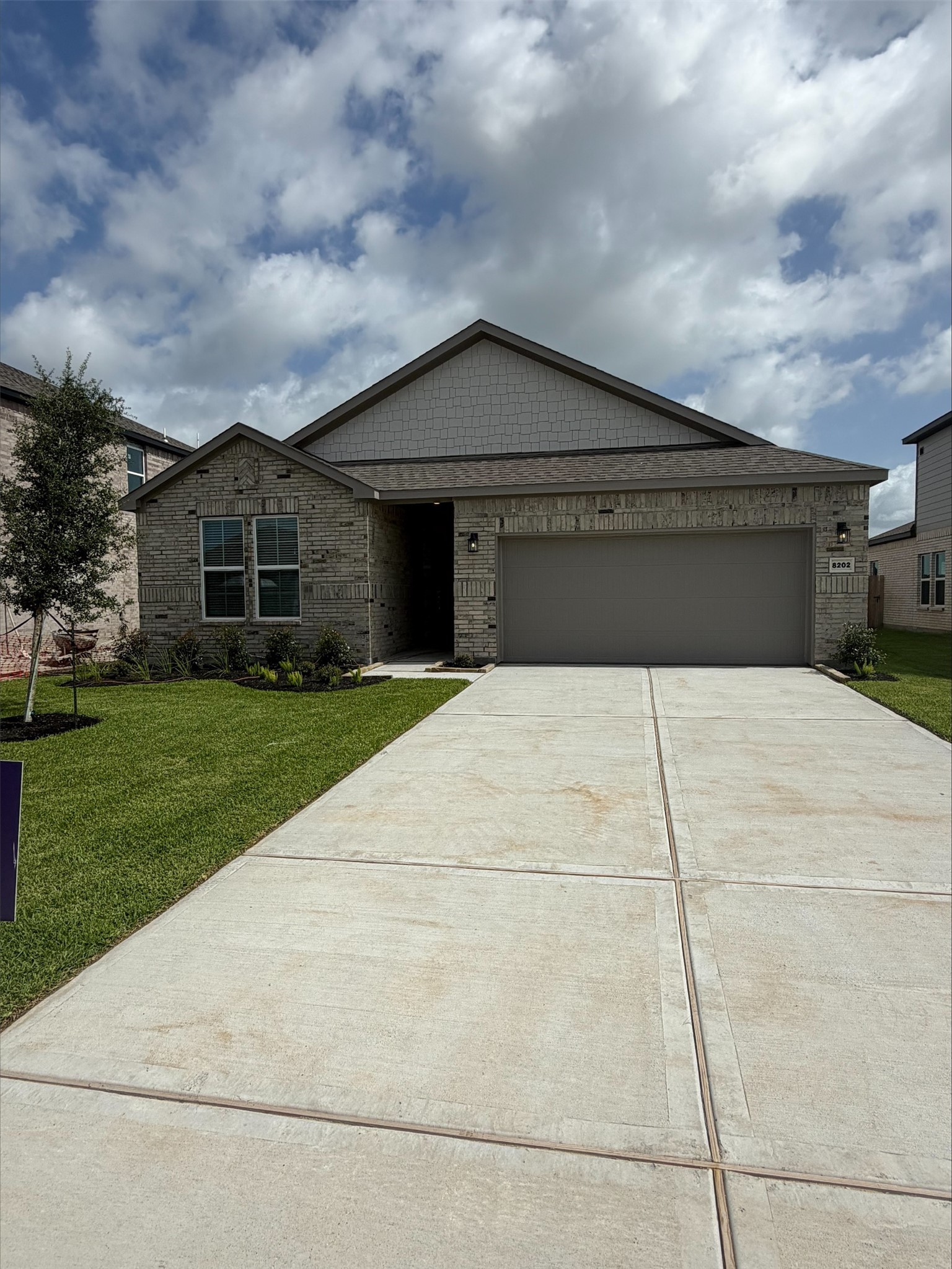 2821 Zircon Drive Property Photo
