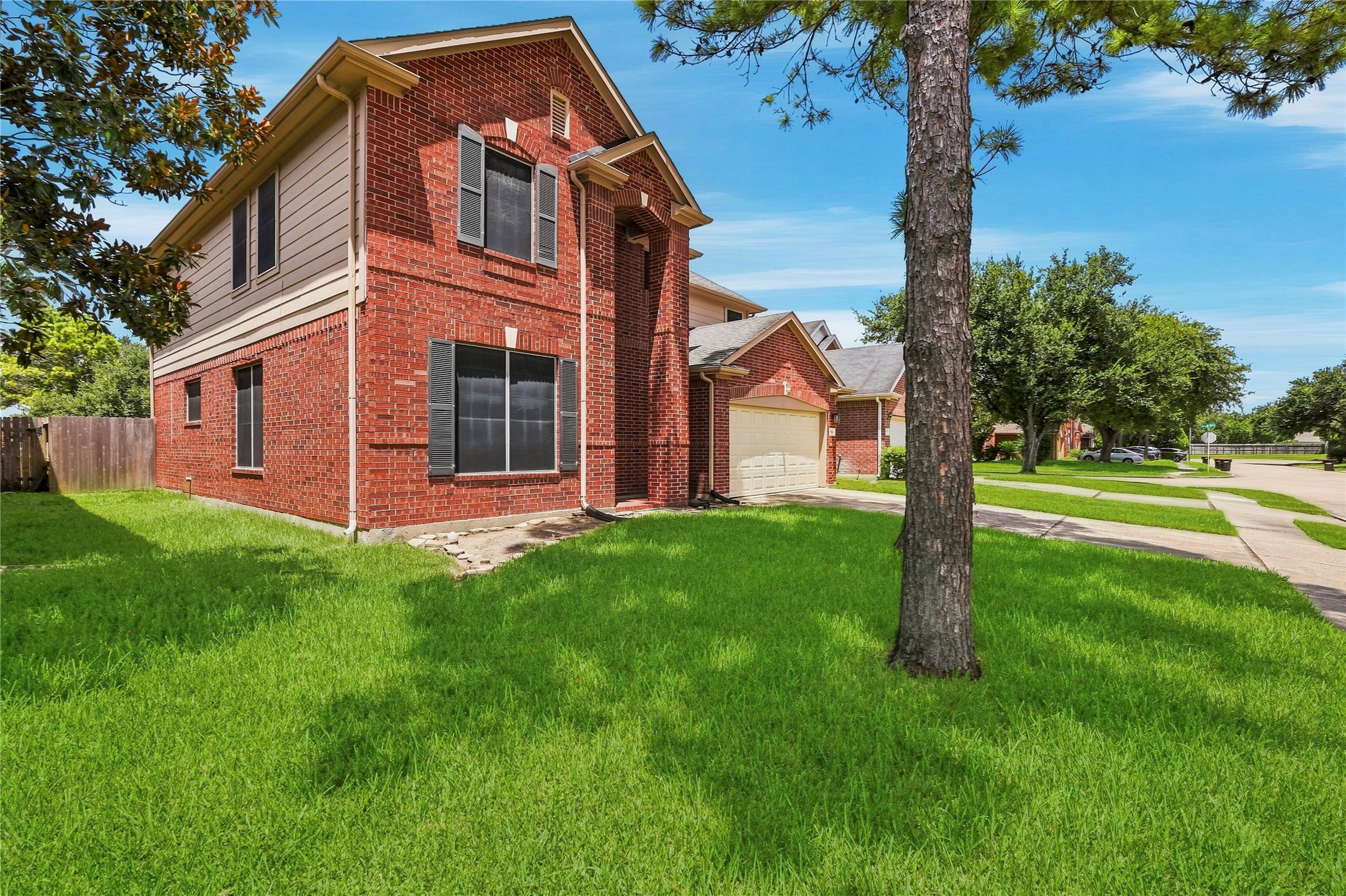 15106 Turphin Way Property Photo 3