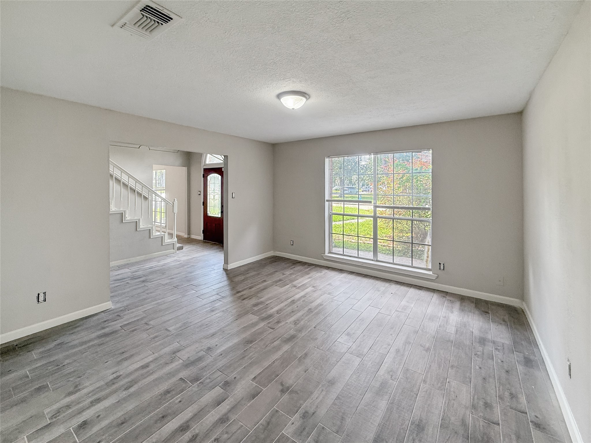 10902 Fawnview Drive Property Photo 12